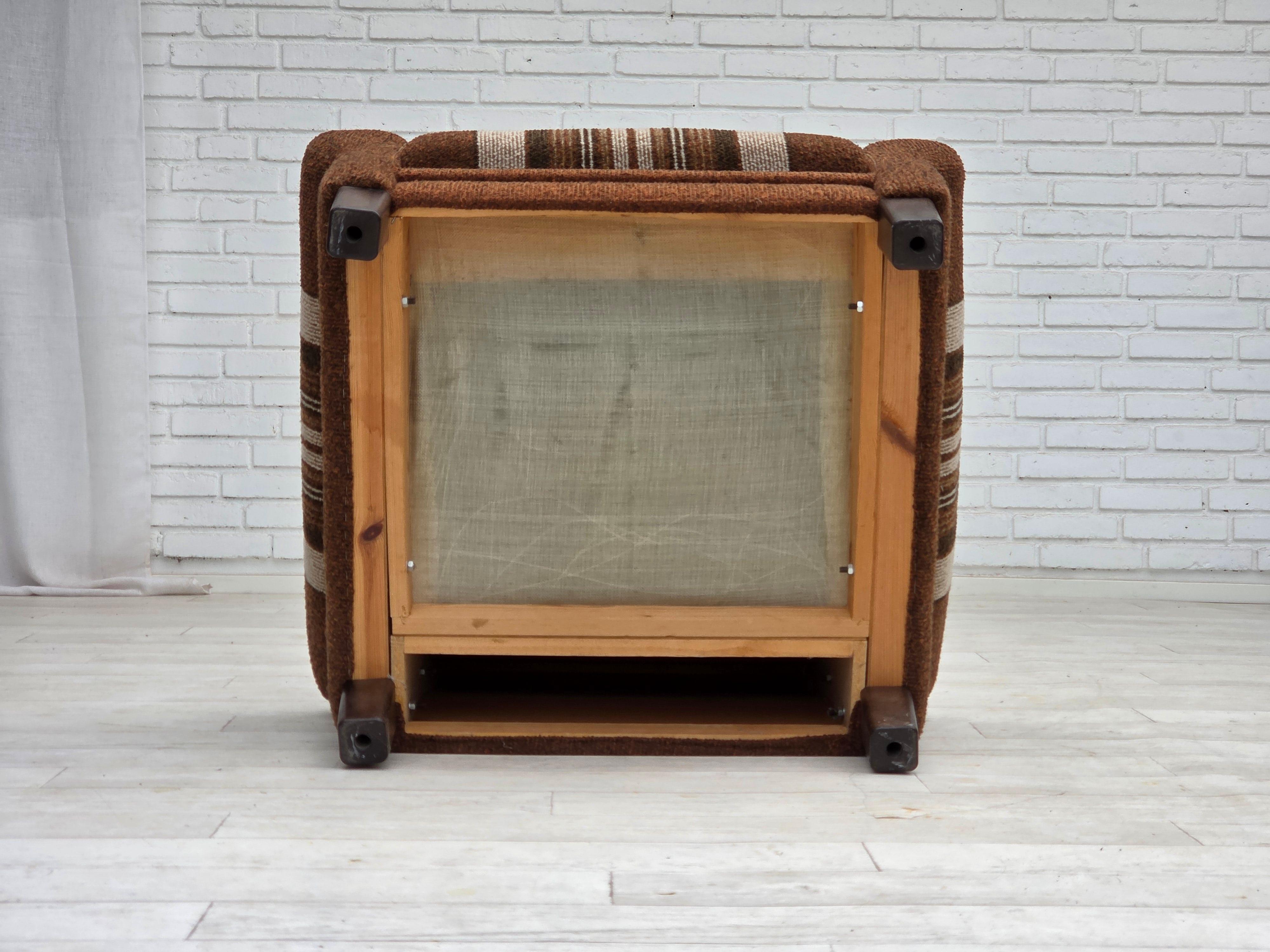 Anni '70, sedia club danese, imbottitura originale in lana, ottime condizioni. in vendita 10