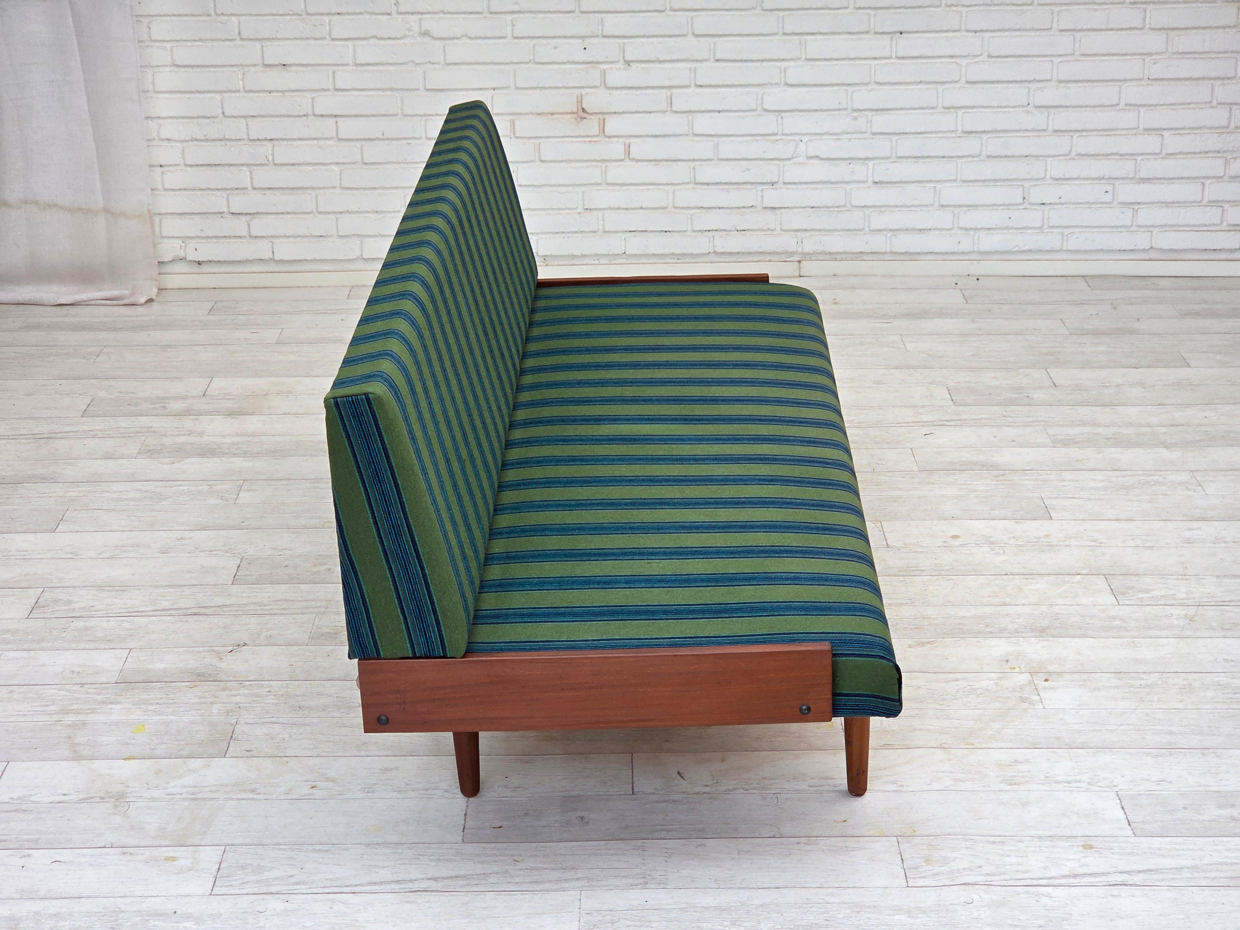 Late 20th Century 1970s, Danish daybed, furniture wool, solid teak wood, original condition. For Sale