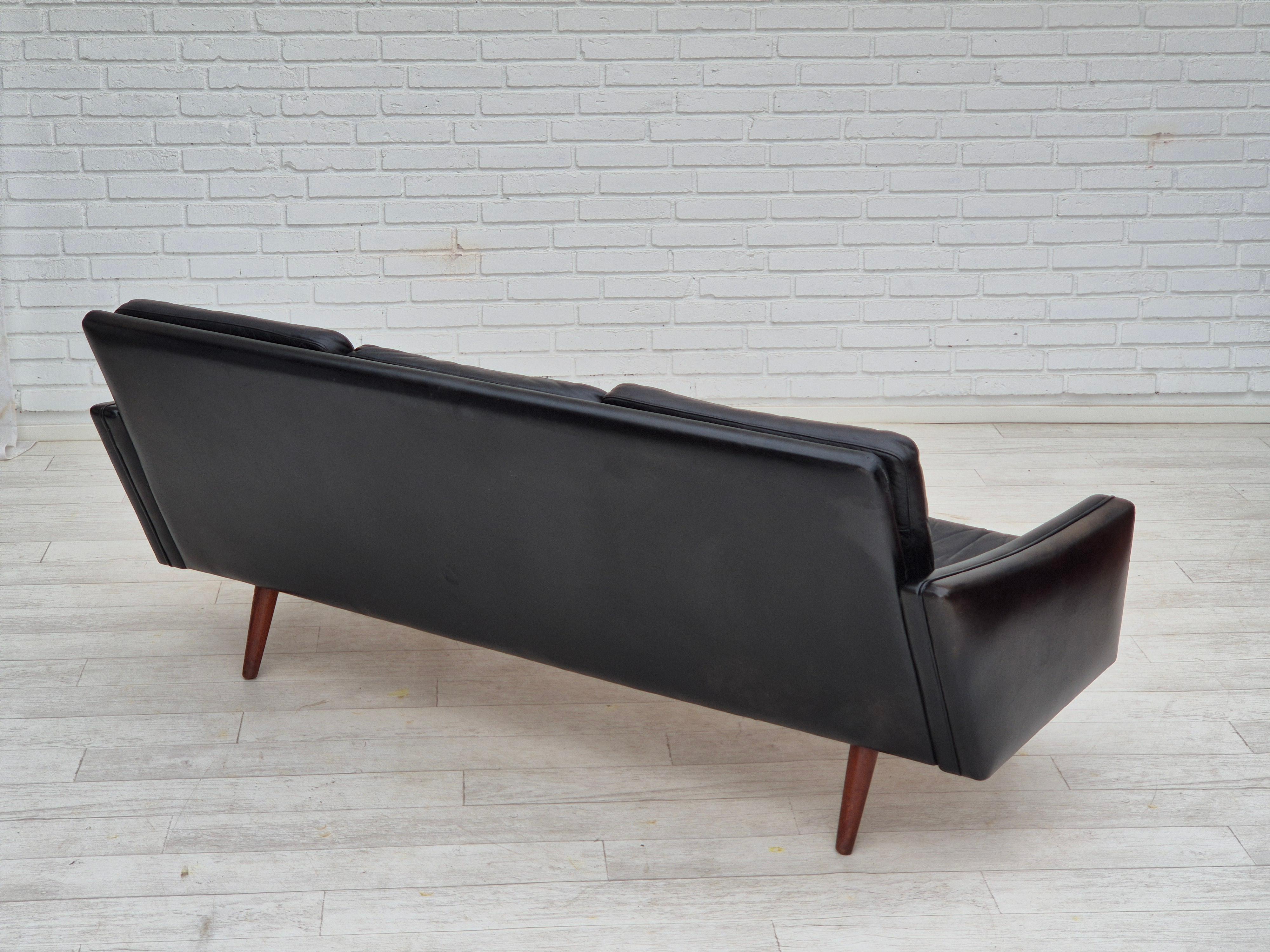1970, design danois, canapé à 3 places, état d'origine, cuir, bois de teck. en vente 10
