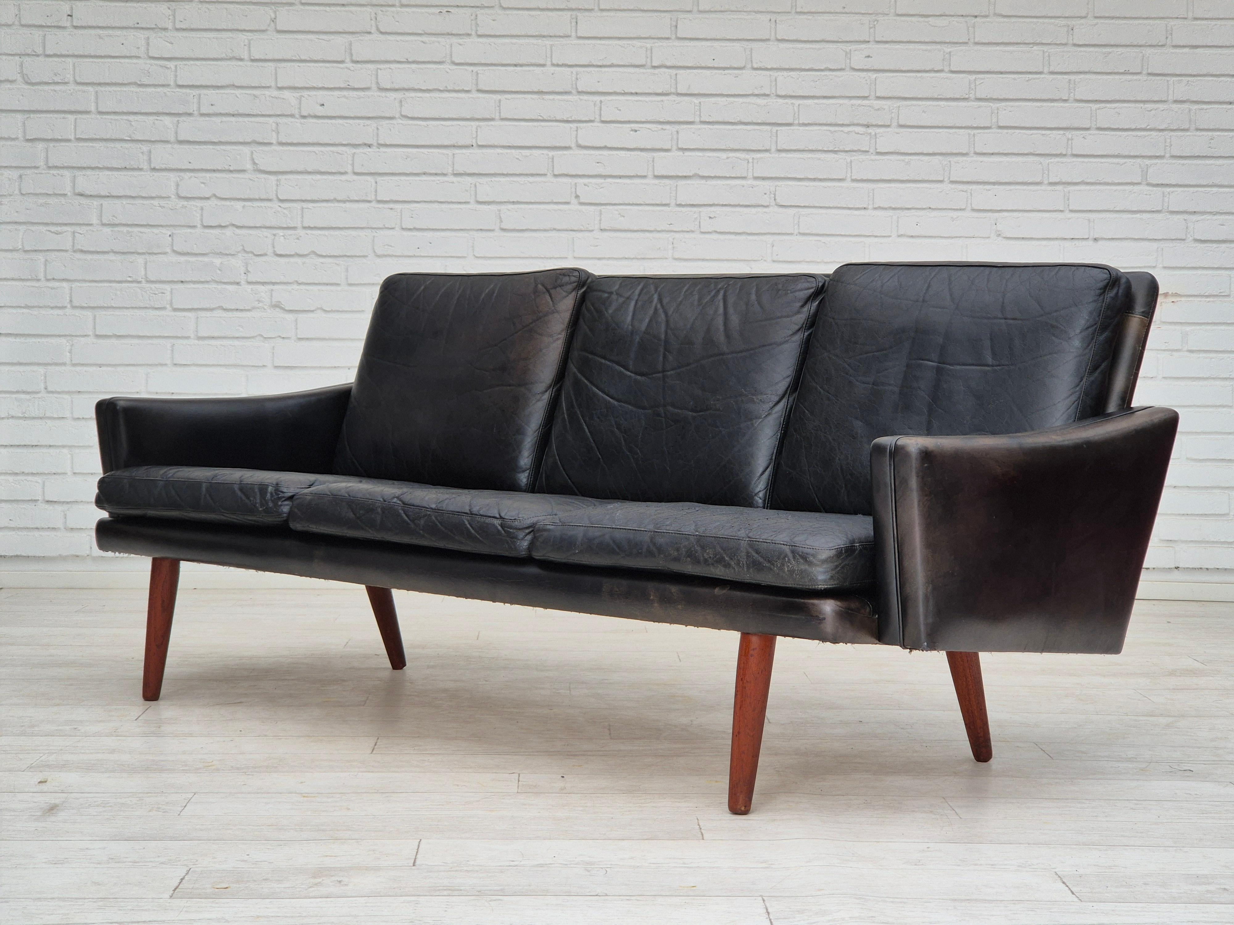1970, design danois, canapé à 3 places, état d'origine, cuir, bois de teck. en vente 12