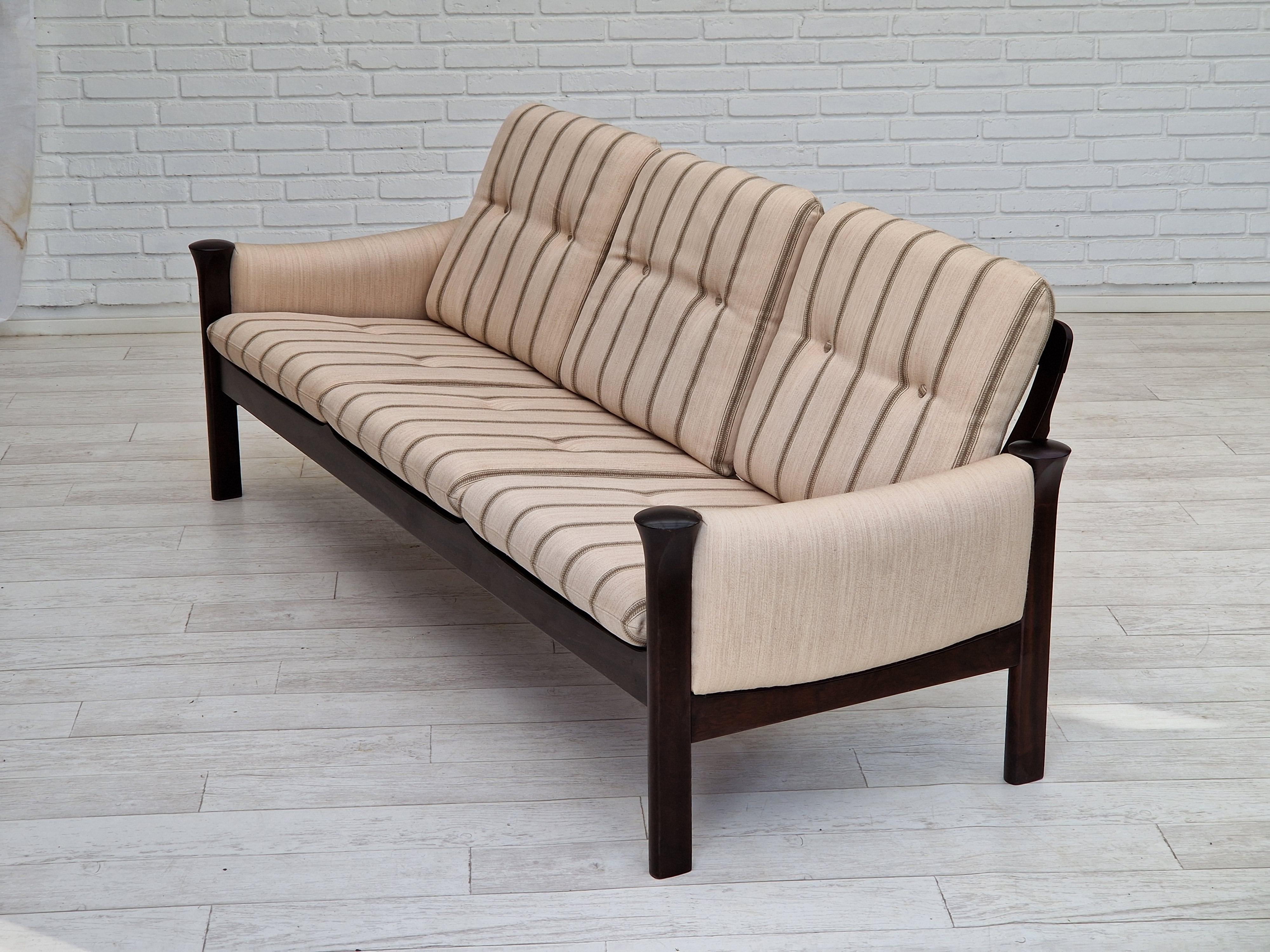 1970s, Danish design by Arne Vodder for Cado Denmark, 3 seater sofa. In Good Condition For Sale In Tarm, 82