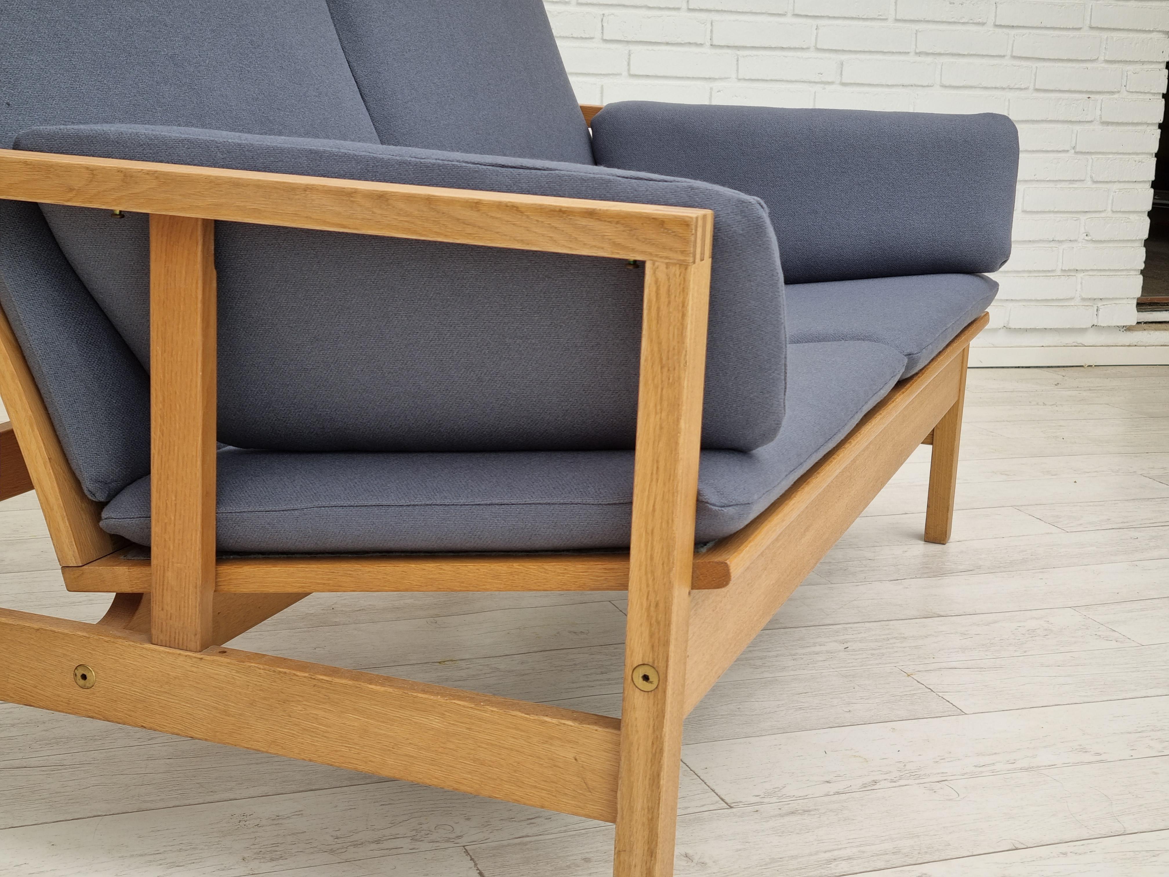1970s, Danish Design by Børge Mogensen, Sofa Model 2252, Oak, Furniture Wool For Sale 7