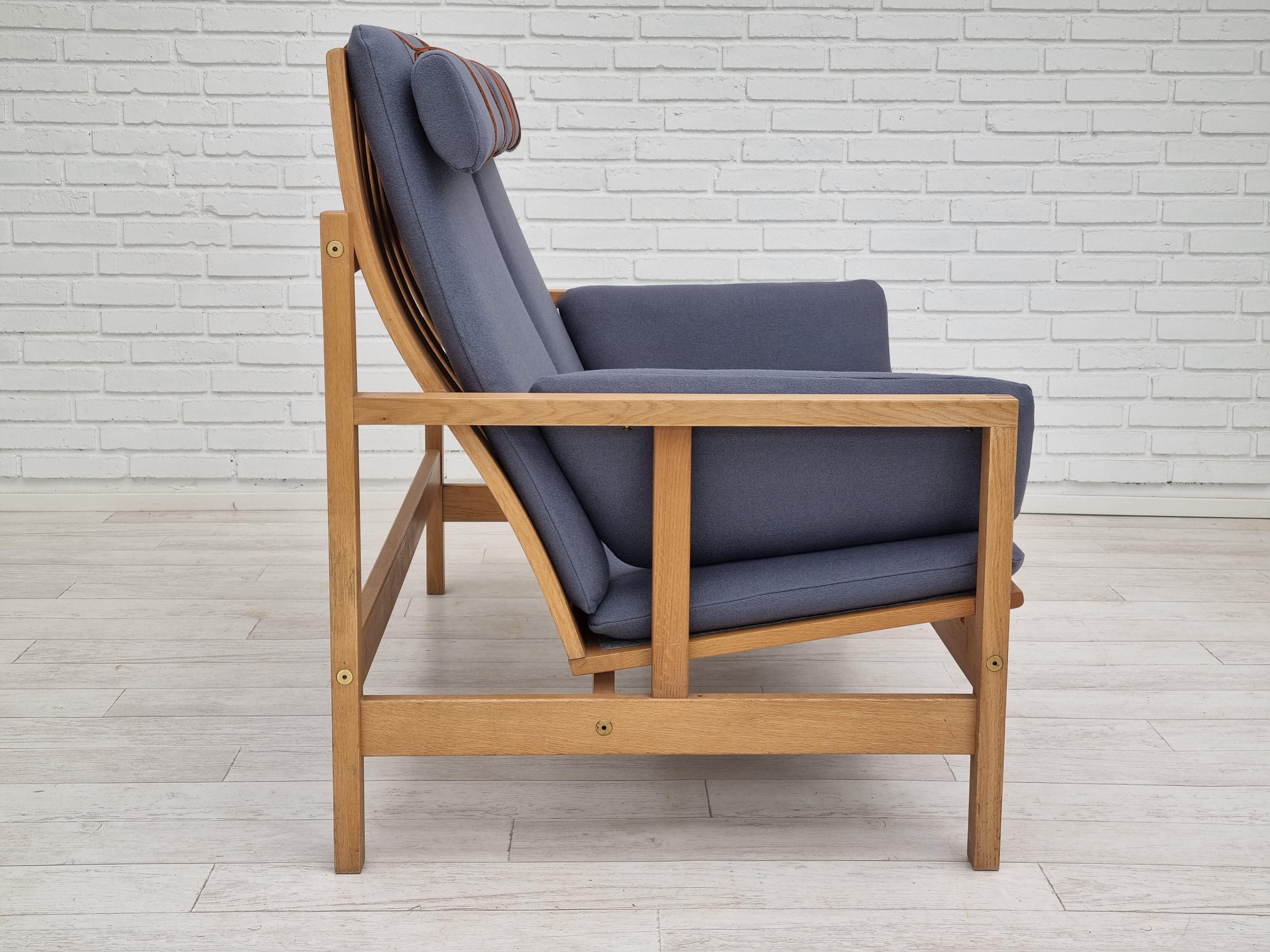 1970s, Danish Design by Børge Mogensen, Sofa Model 2252, Oak, Furniture Wool For Sale 2