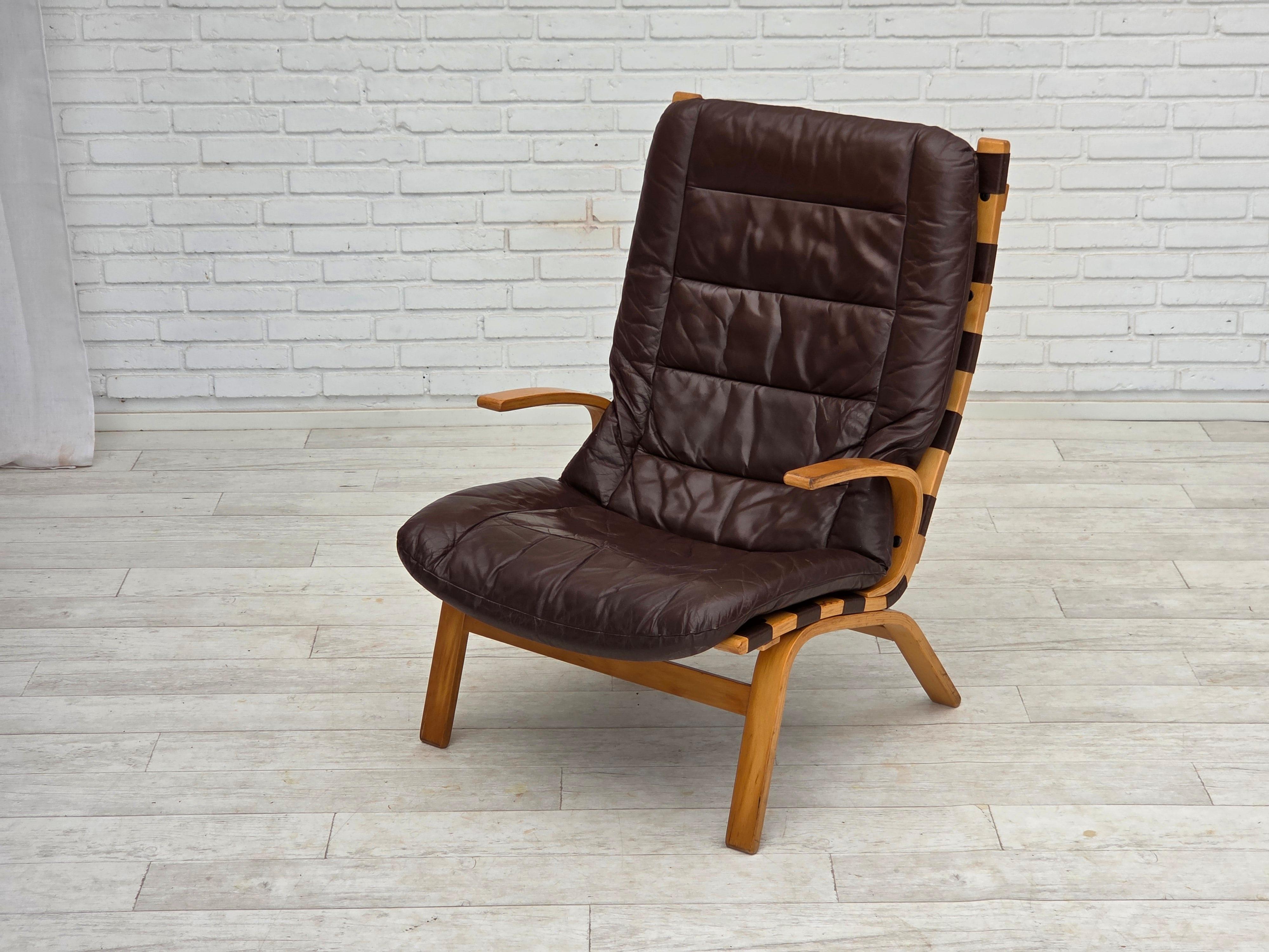 1970s, Danish design by Farstrup, set of 2 armchairs, furniture leather. For Sale 14