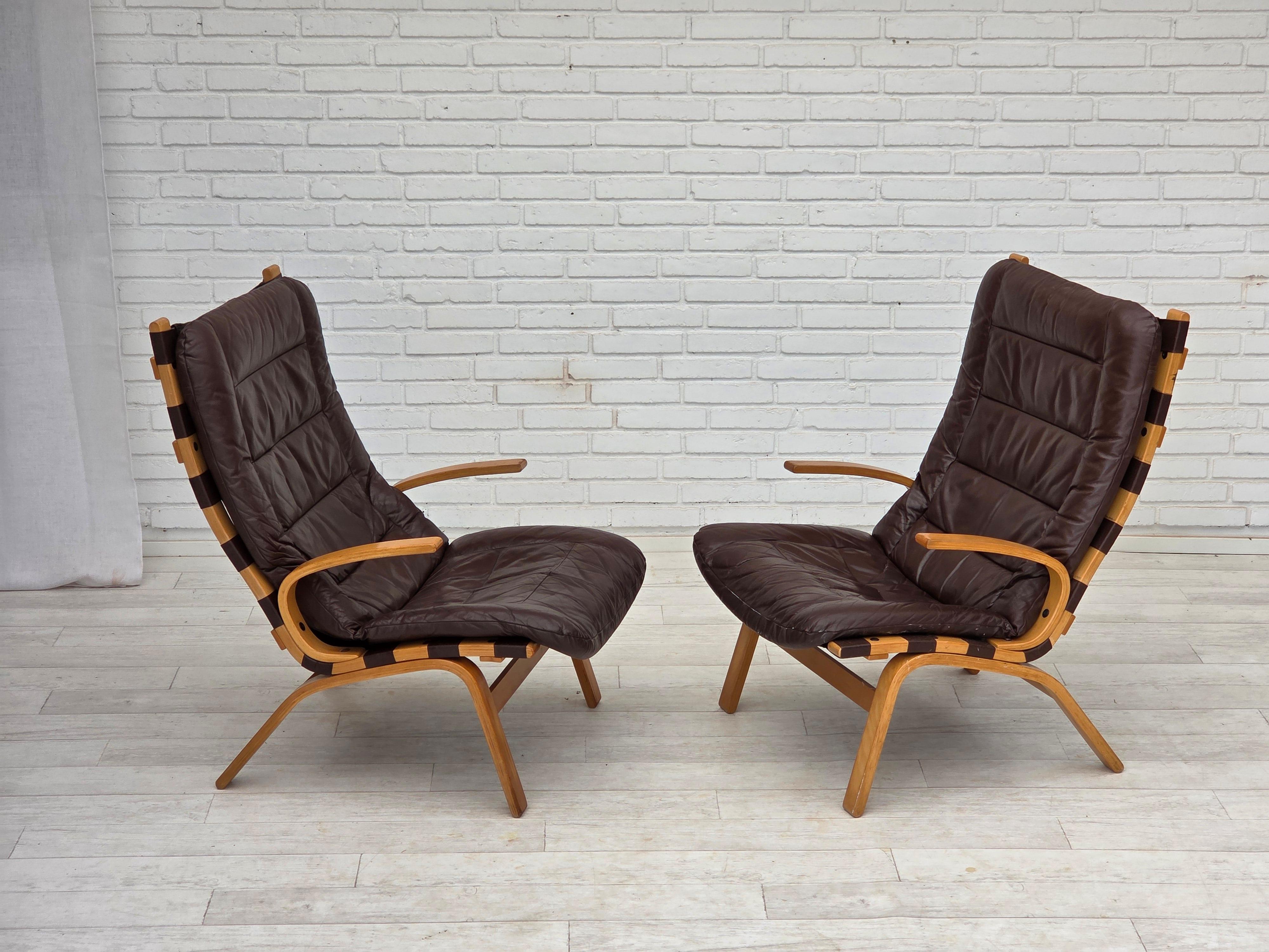 Scandinavian Modern 1970s, Danish design by Farstrup, set of 2 armchairs, furniture leather. For Sale
