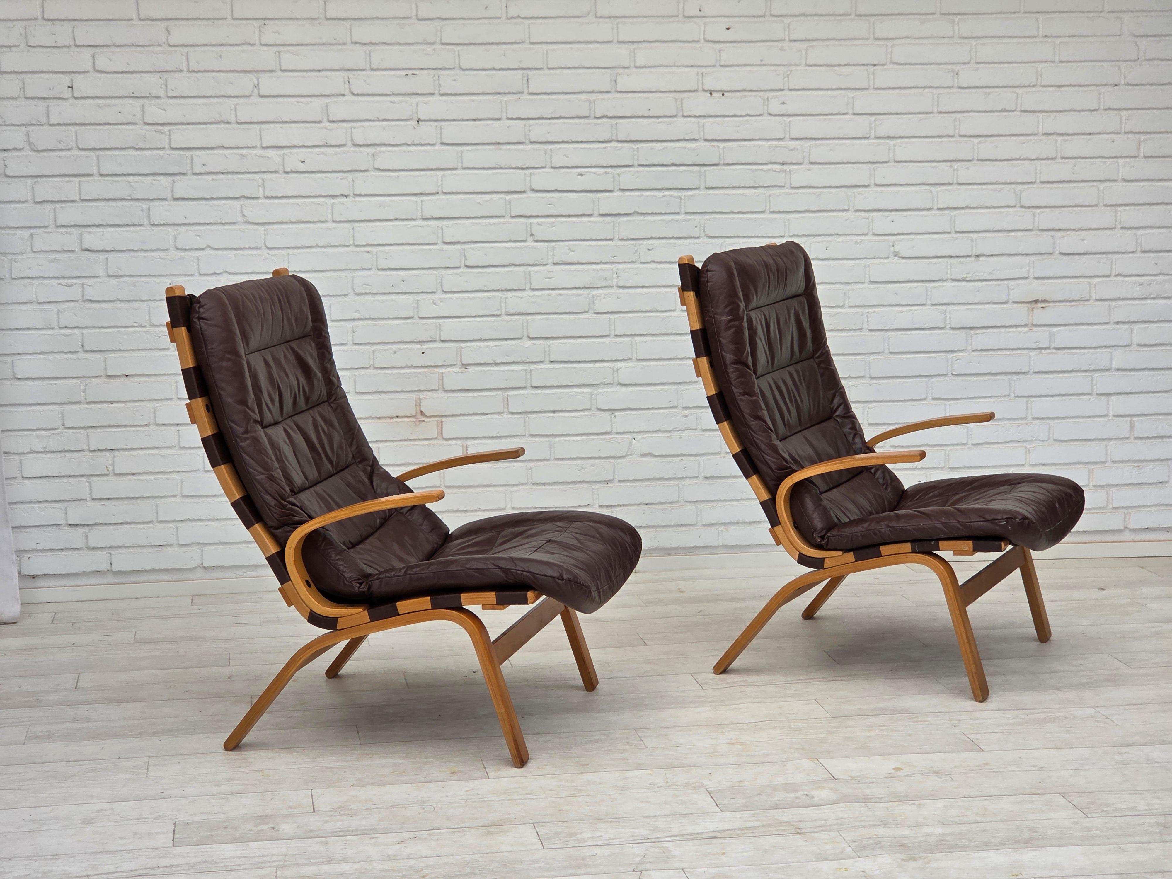 1970s, Danish design by Farstrup, set of 2 armchairs, furniture leather. In Good Condition For Sale In Tarm, 82