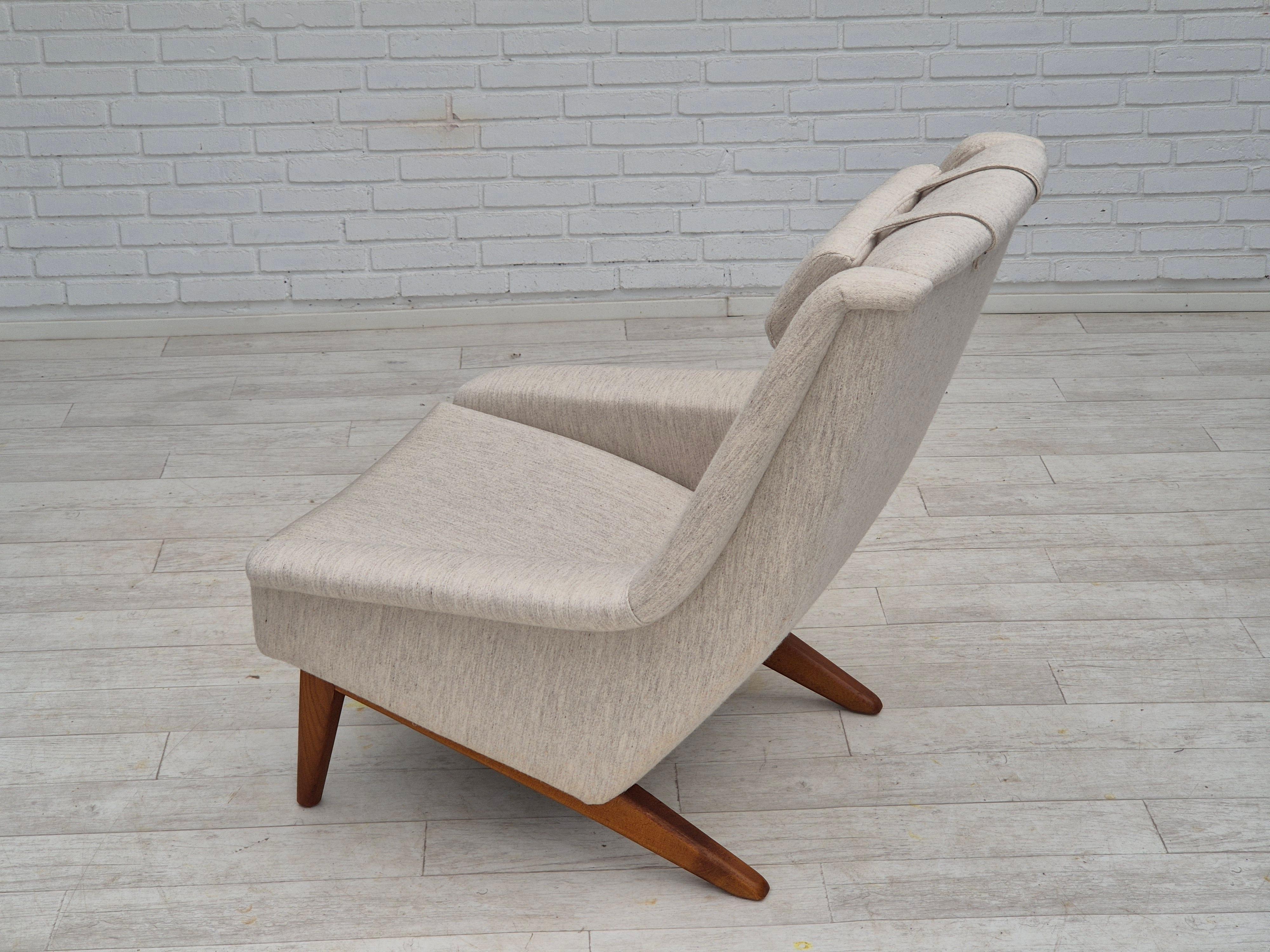 1970s, Danish design by Folke Ohlsson, chair model 4410 for Fritz Hansen, wool. 8