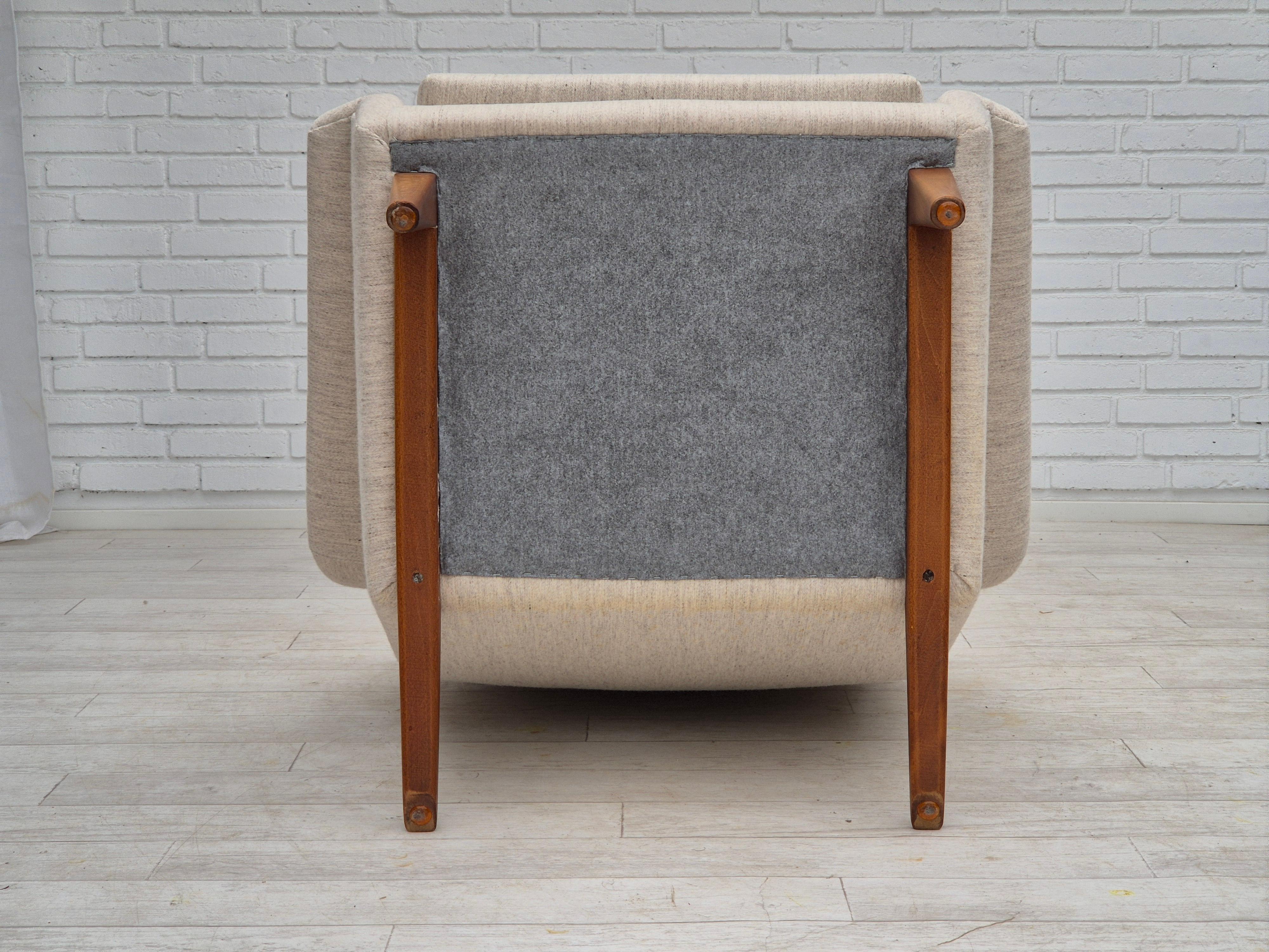 1970s, Danish design by Folke Ohlsson, chair model 4410 for Fritz Hansen, wool. 10