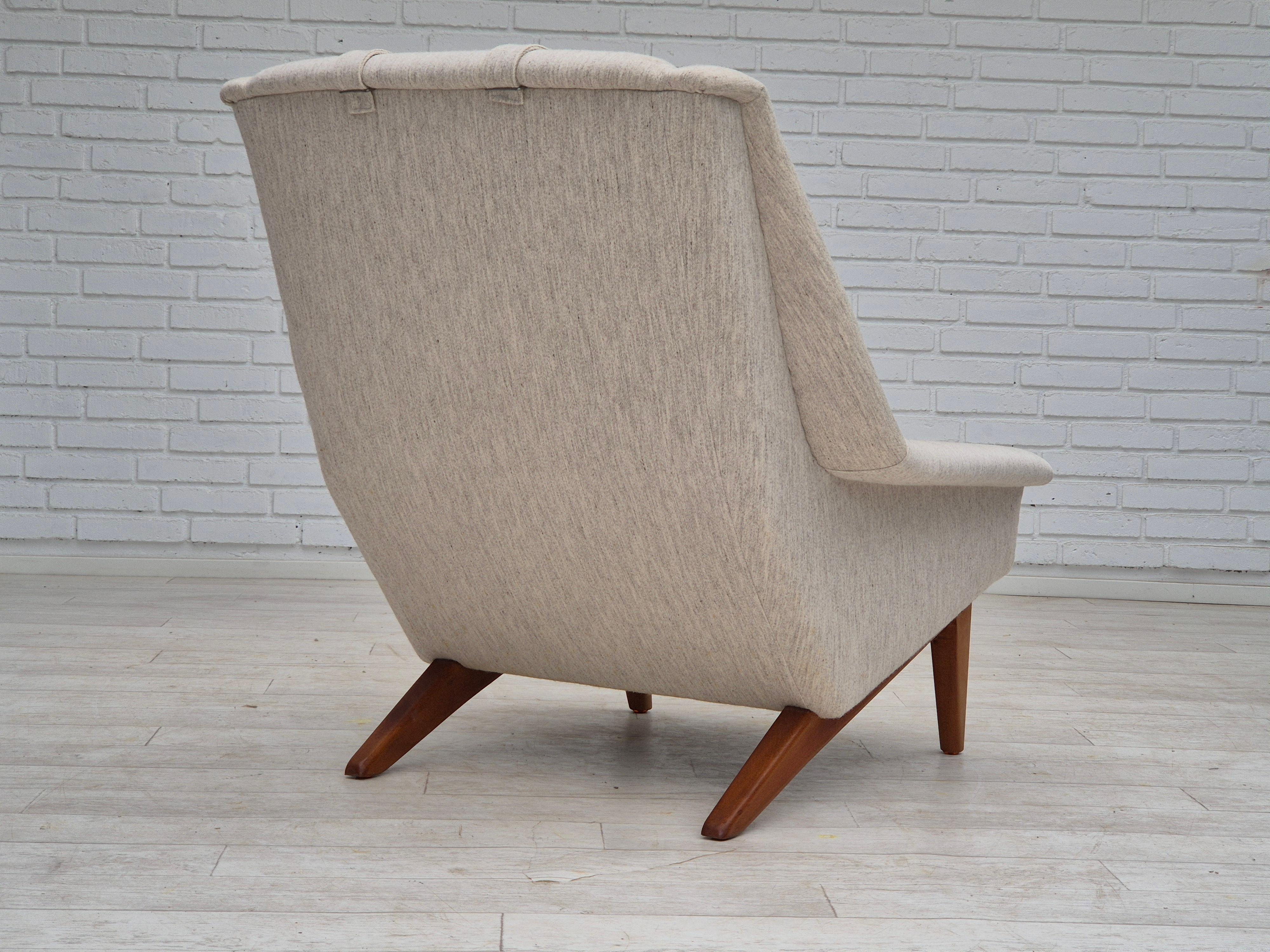 1970s, Danish design by Folke Ohlsson, chair model 4410 for Fritz Hansen, wool. 1
