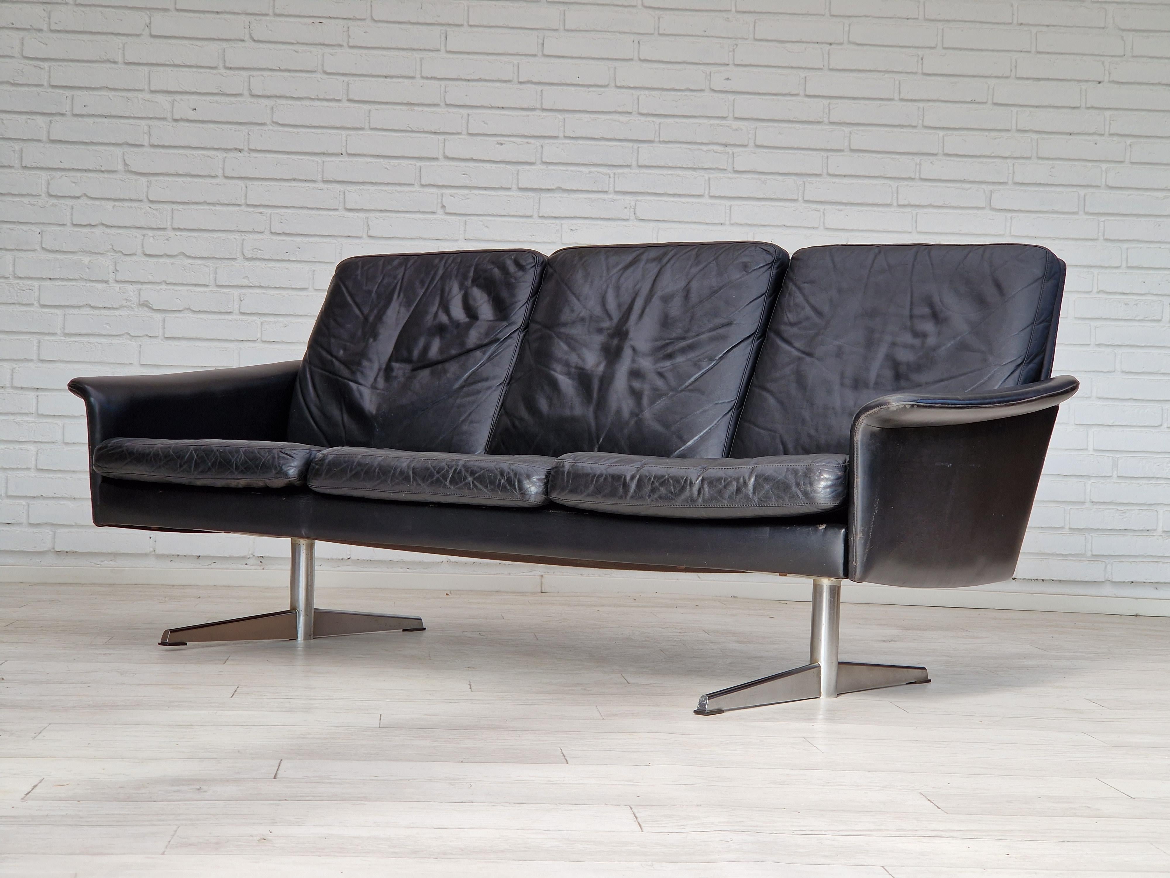 1970s, Danish design by Georg Thams for Vejen Møbelfabrik, 3 seater sofa. 5