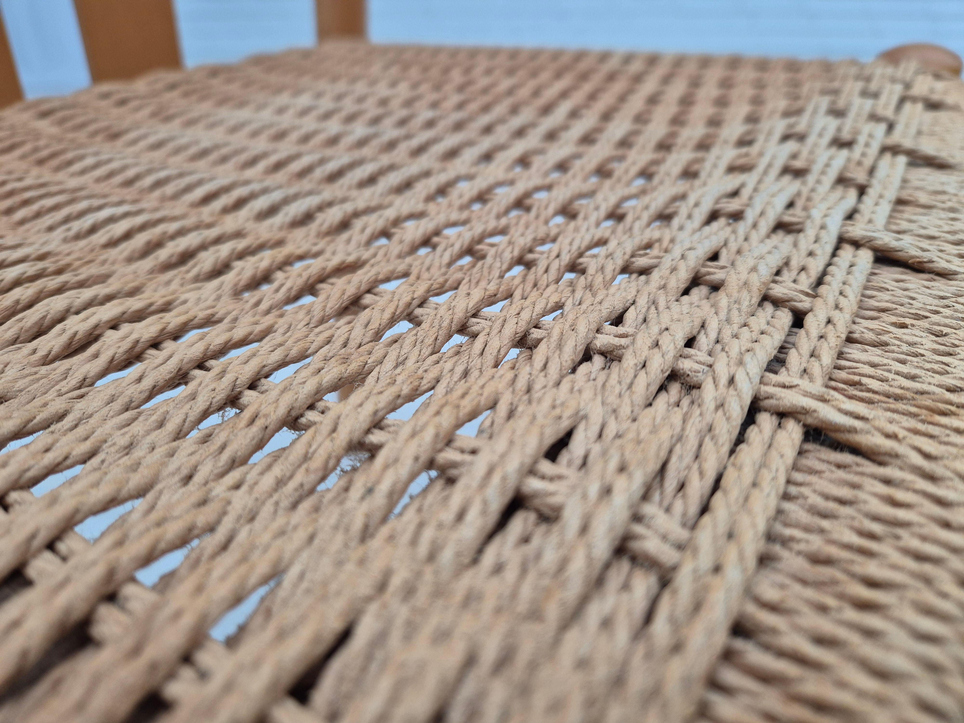 1970, design danois de Hans J. Frydendahl, paire de chaises modèle « Cléopâtre ». en vente 8