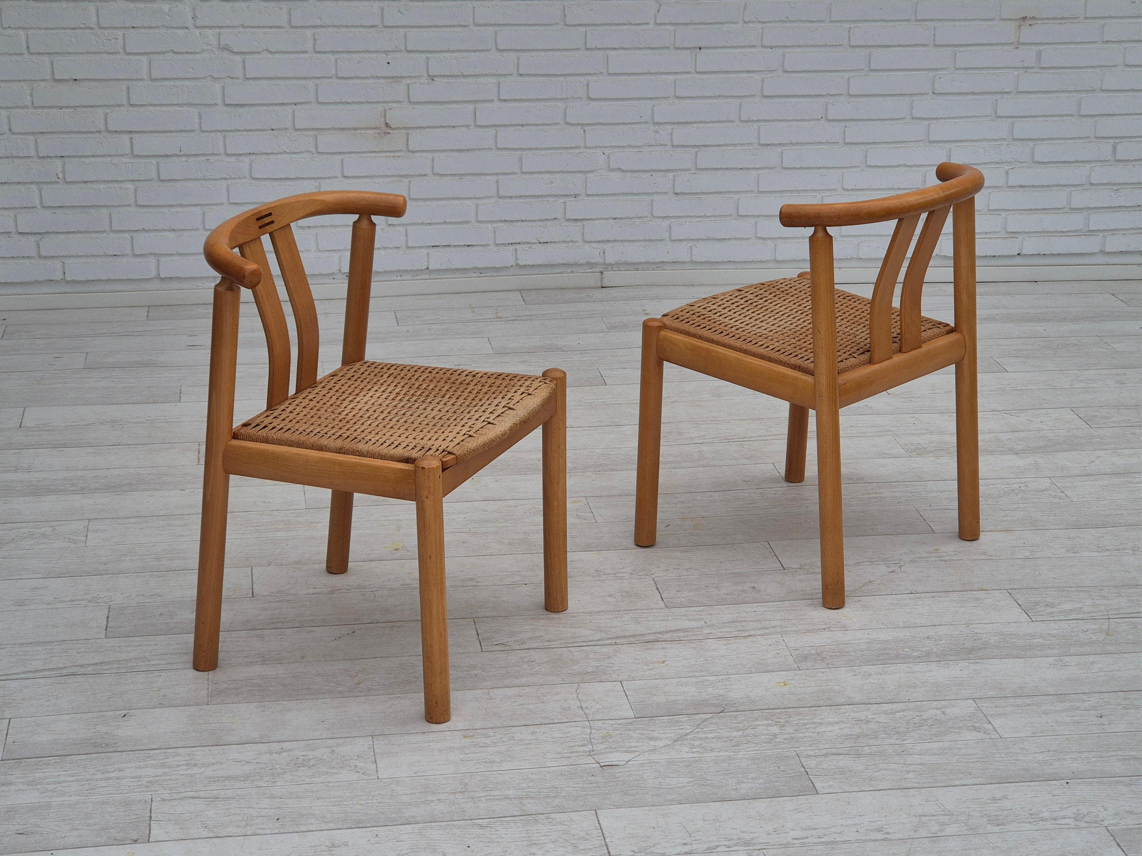 Scandinave moderne 1970, design danois de Hans J. Frydendahl, paire de chaises modèle « Cléopâtre ». en vente