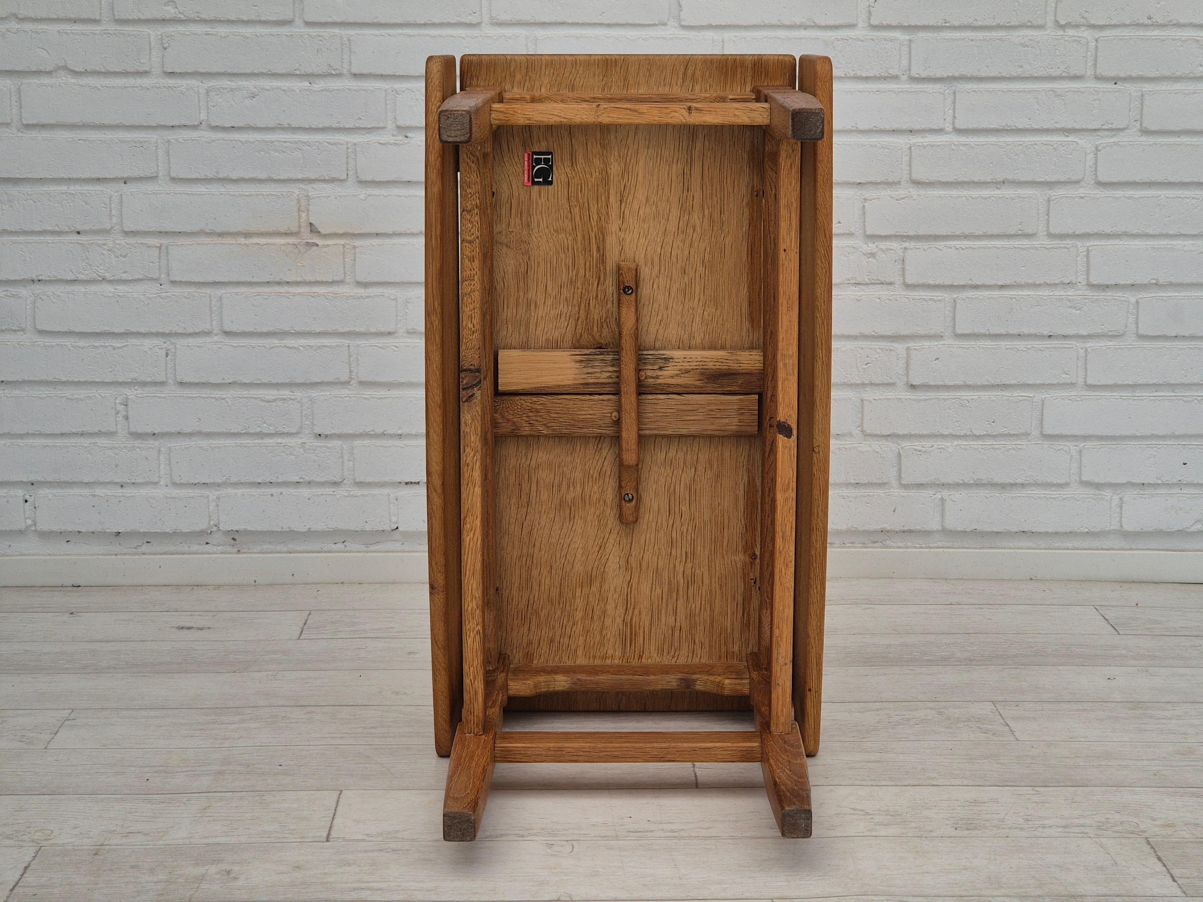Années 1970, design danois de Henning Kjærnulf pour EG Kvalitetsmøbel, table de canapé. en vente 5