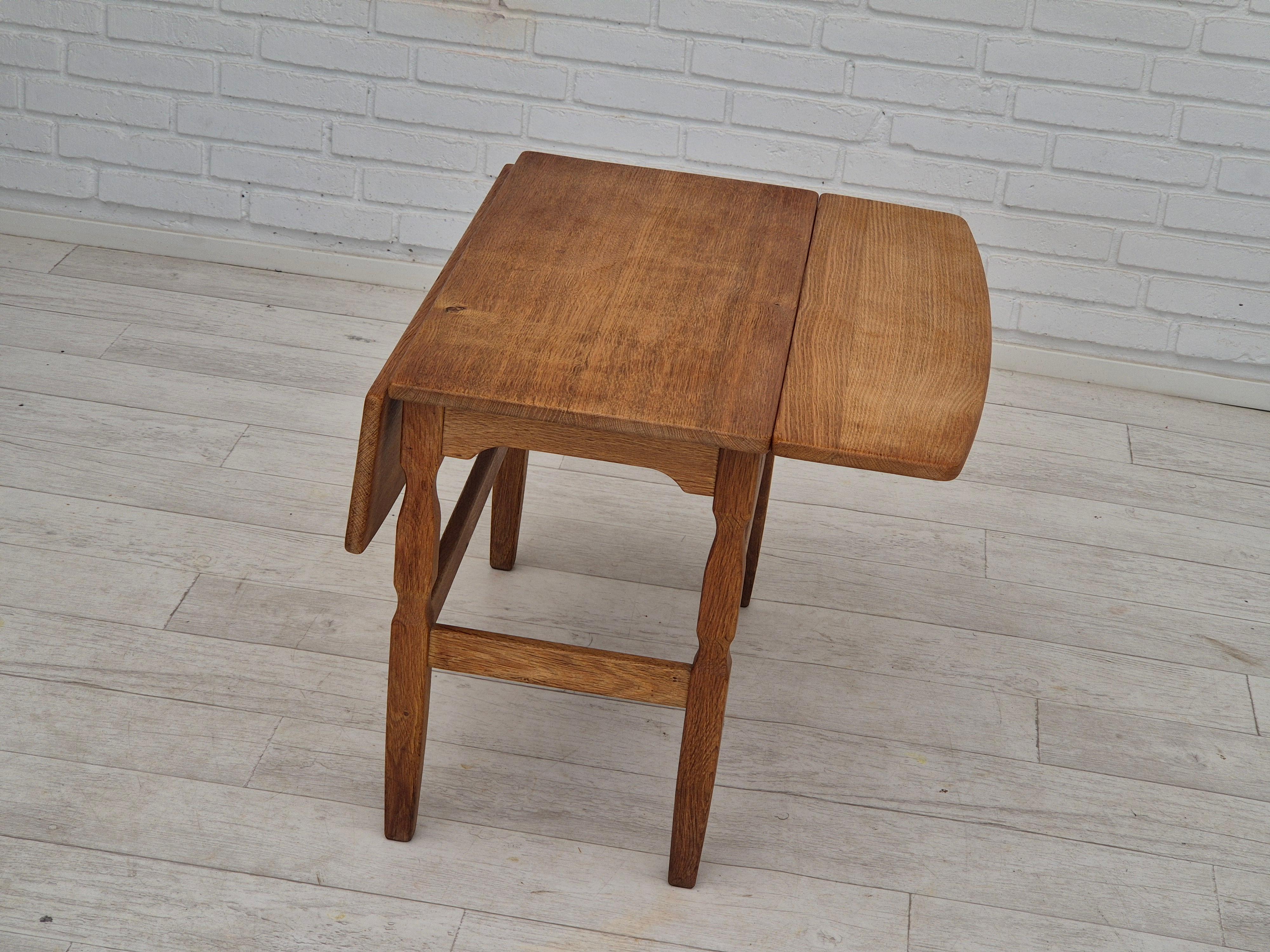 Chêne Années 1970, design danois de Henning Kjærnulf pour EG Kvalitetsmøbel, table de canapé. en vente