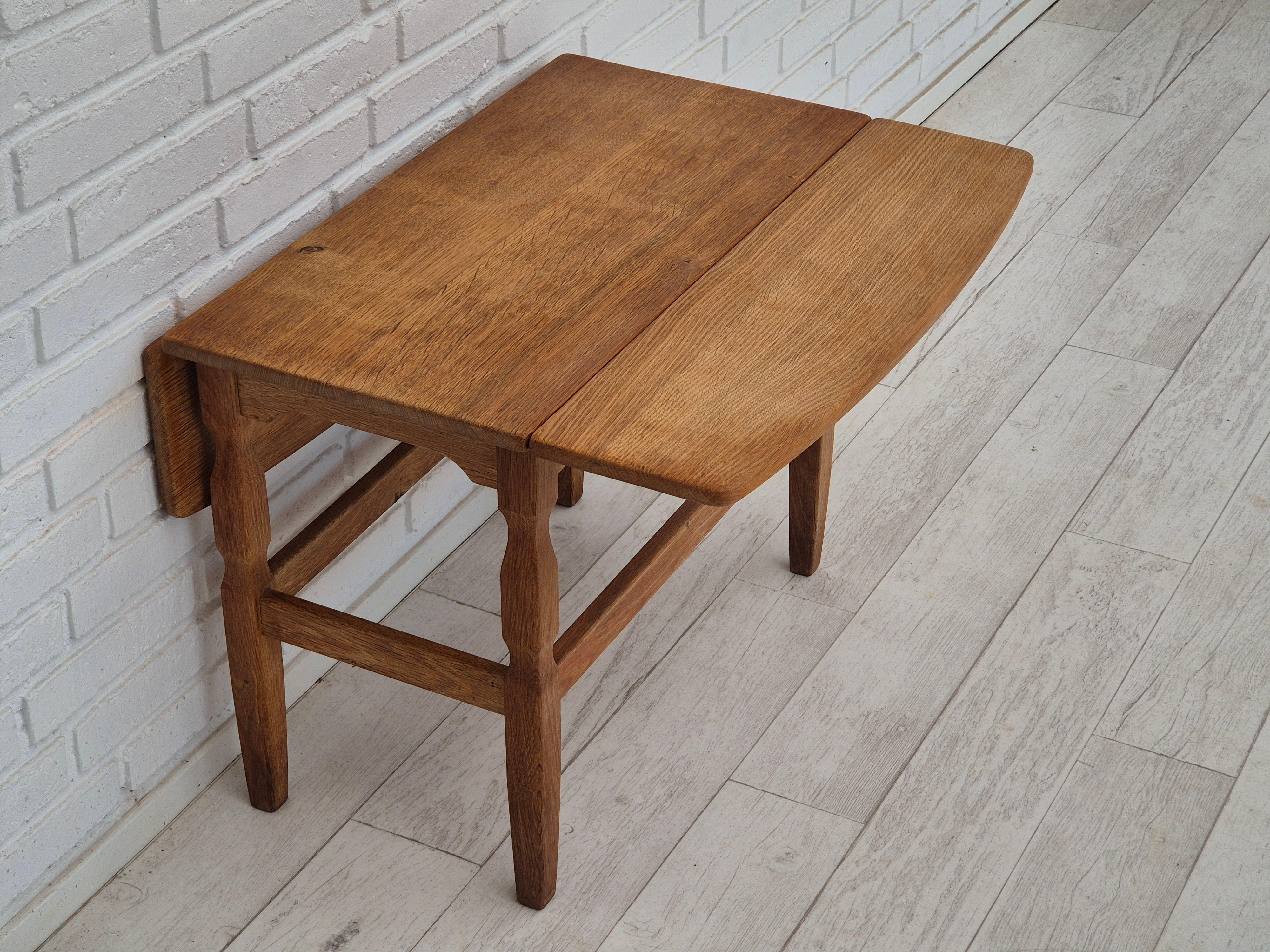 Années 1970, design danois de Henning Kjærnulf pour EG Kvalitetsmøbel, table de canapé. en vente 1