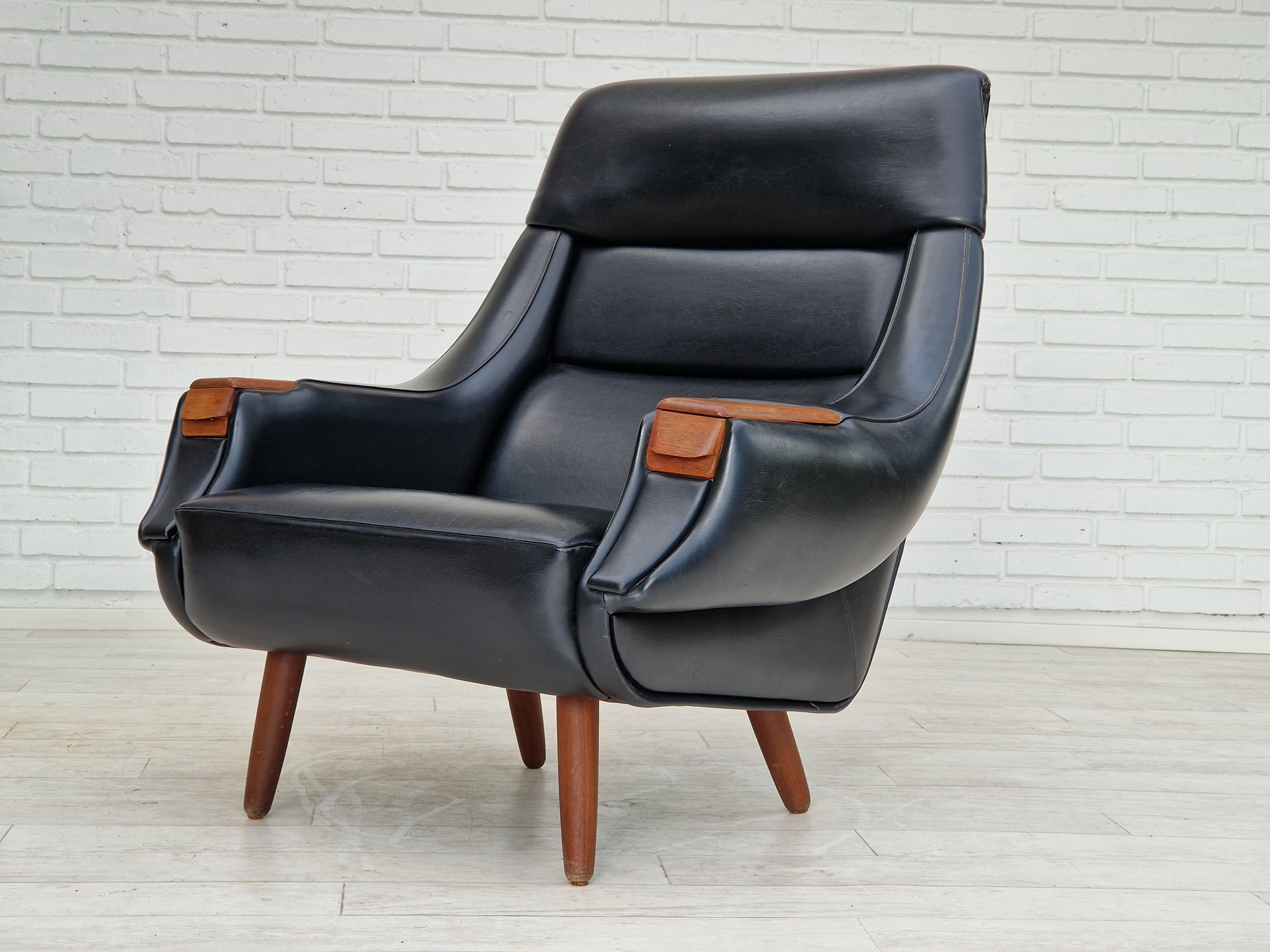 Scandinavian Modern 1970s, Danish design by Henry Walter Klein for Bramin Møbler, armchair. For Sale
