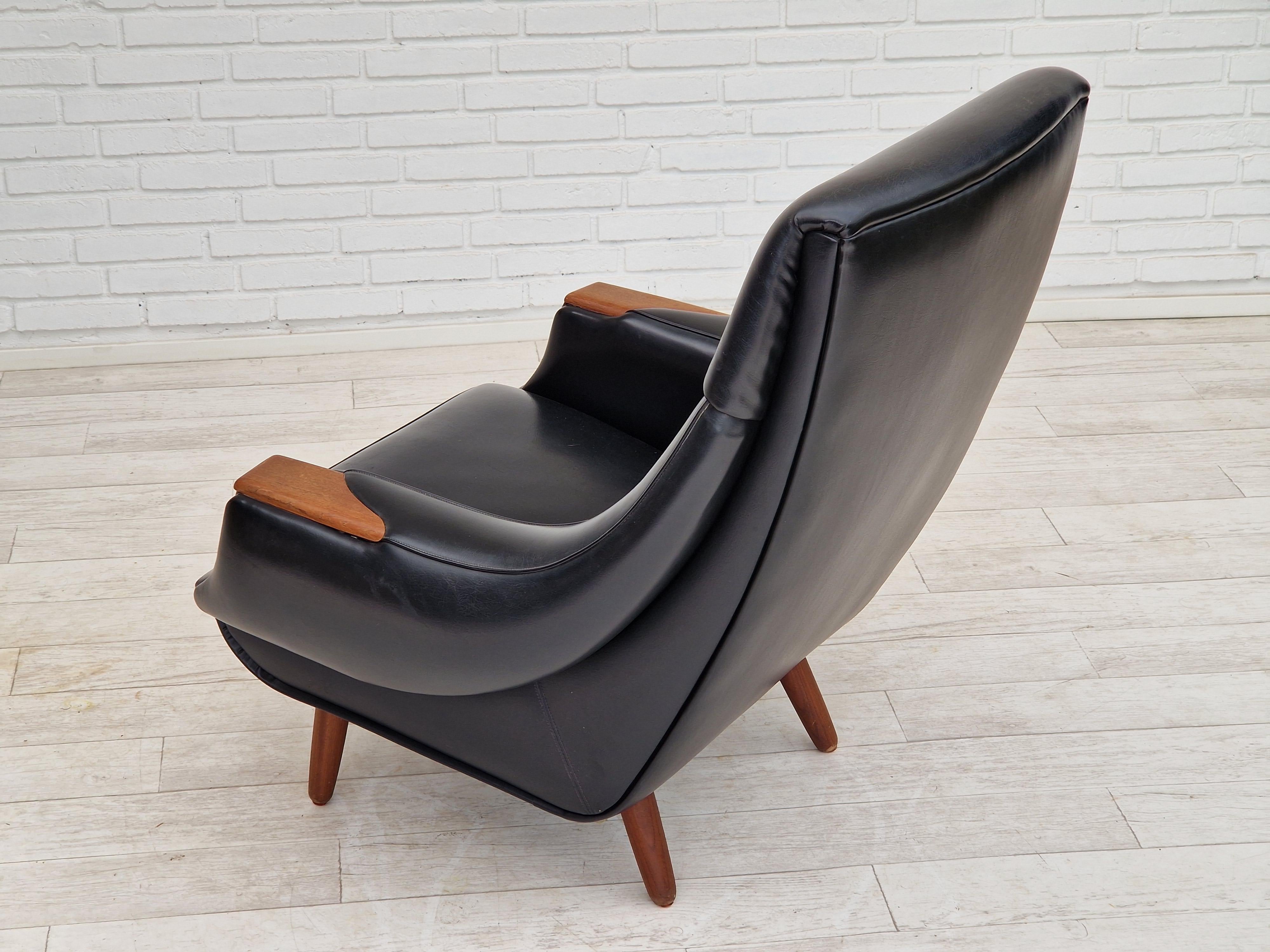1970s, Danish design by Henry Walter Klein for Bramin Møbler, armchair. For Sale 2