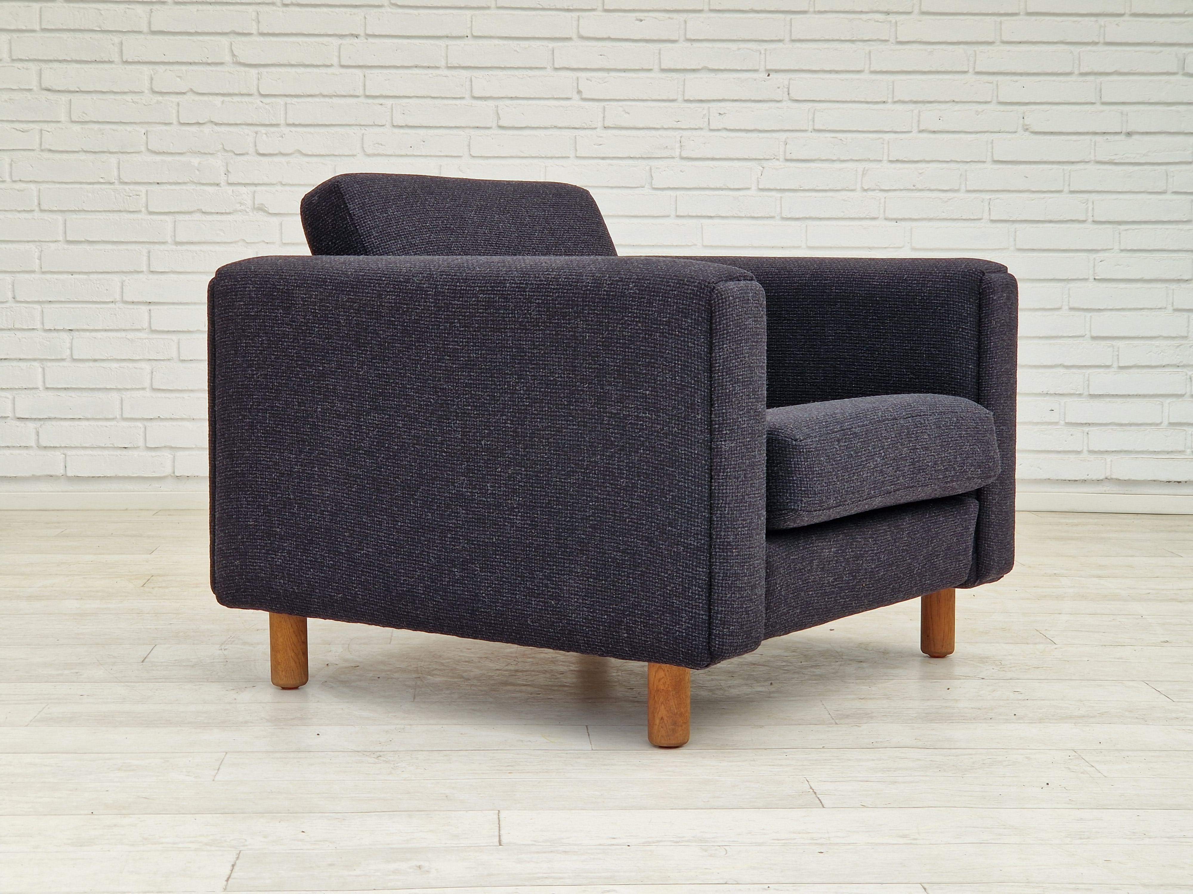 Wool 1970s, Danish design by H.J. Wegner, reupholstered armchair, model GE300. For Sale