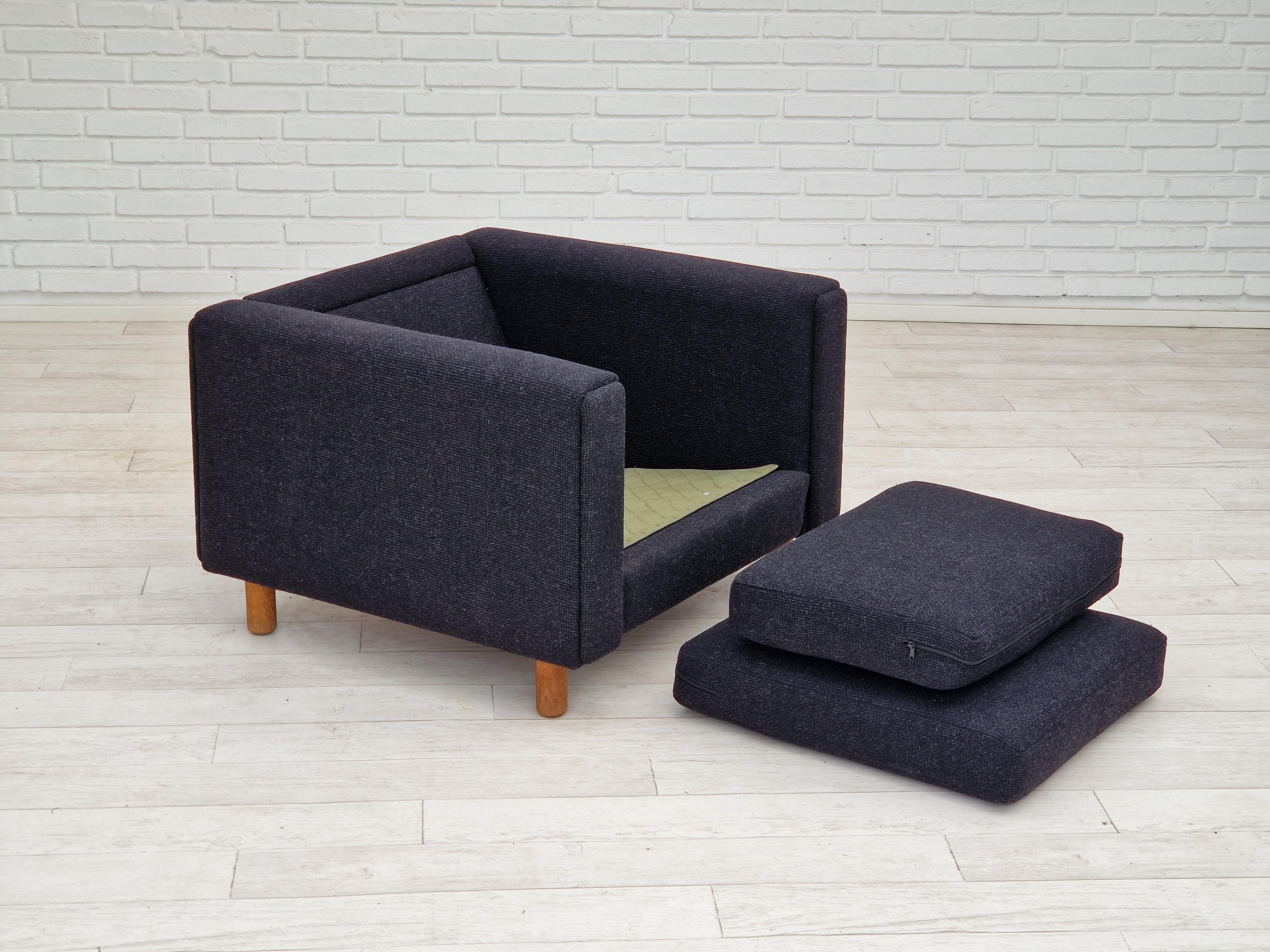 1970s, Danish design by H.J. Wegner, reupholstered armchair, model GE300. For Sale 2