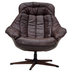 Vintage 1970s, Danish design by H.W.Klein, swivel chair for Bramin Møbler.
