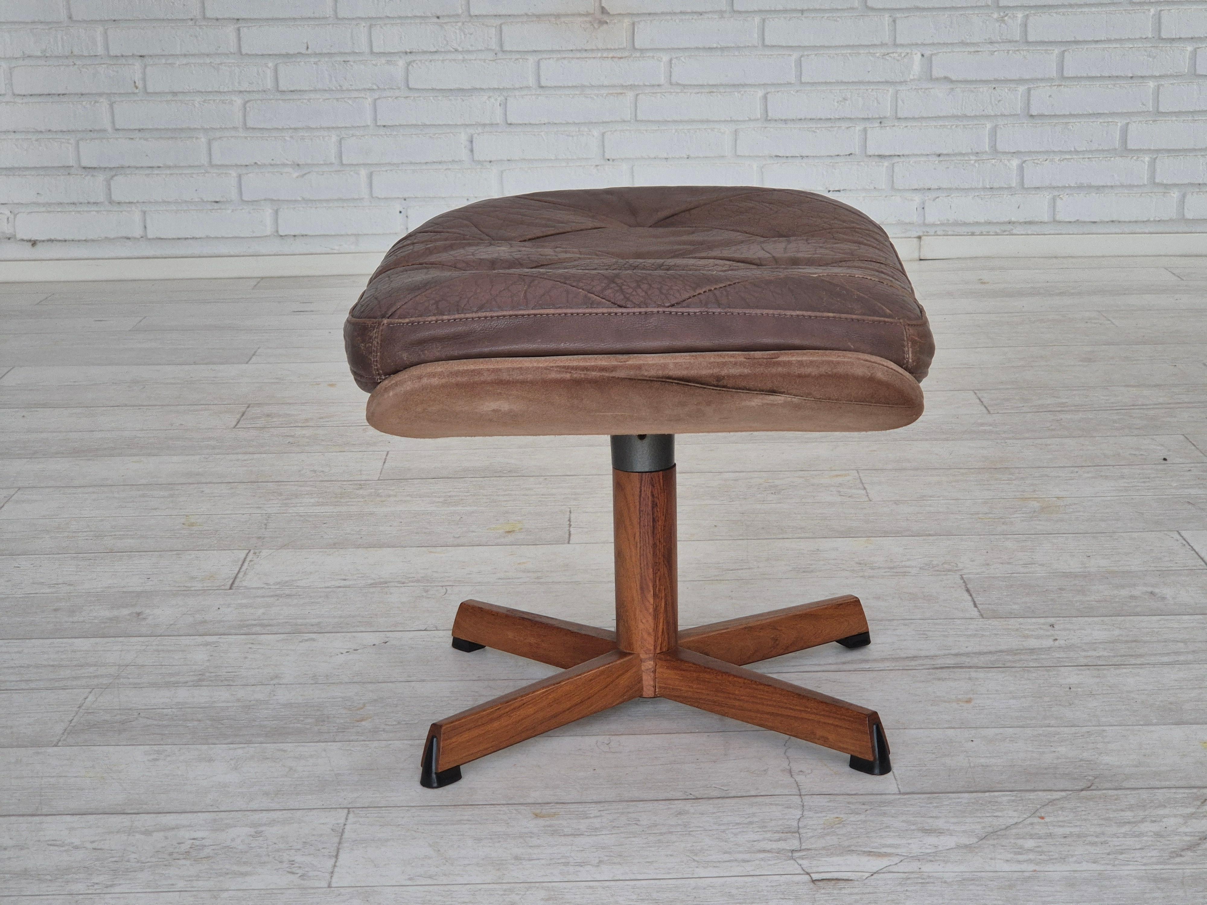 1970er Jahre, dänisches Design von Madsen & Schubell, verstellbarer Fußhocker, original. (Dänisch) im Angebot