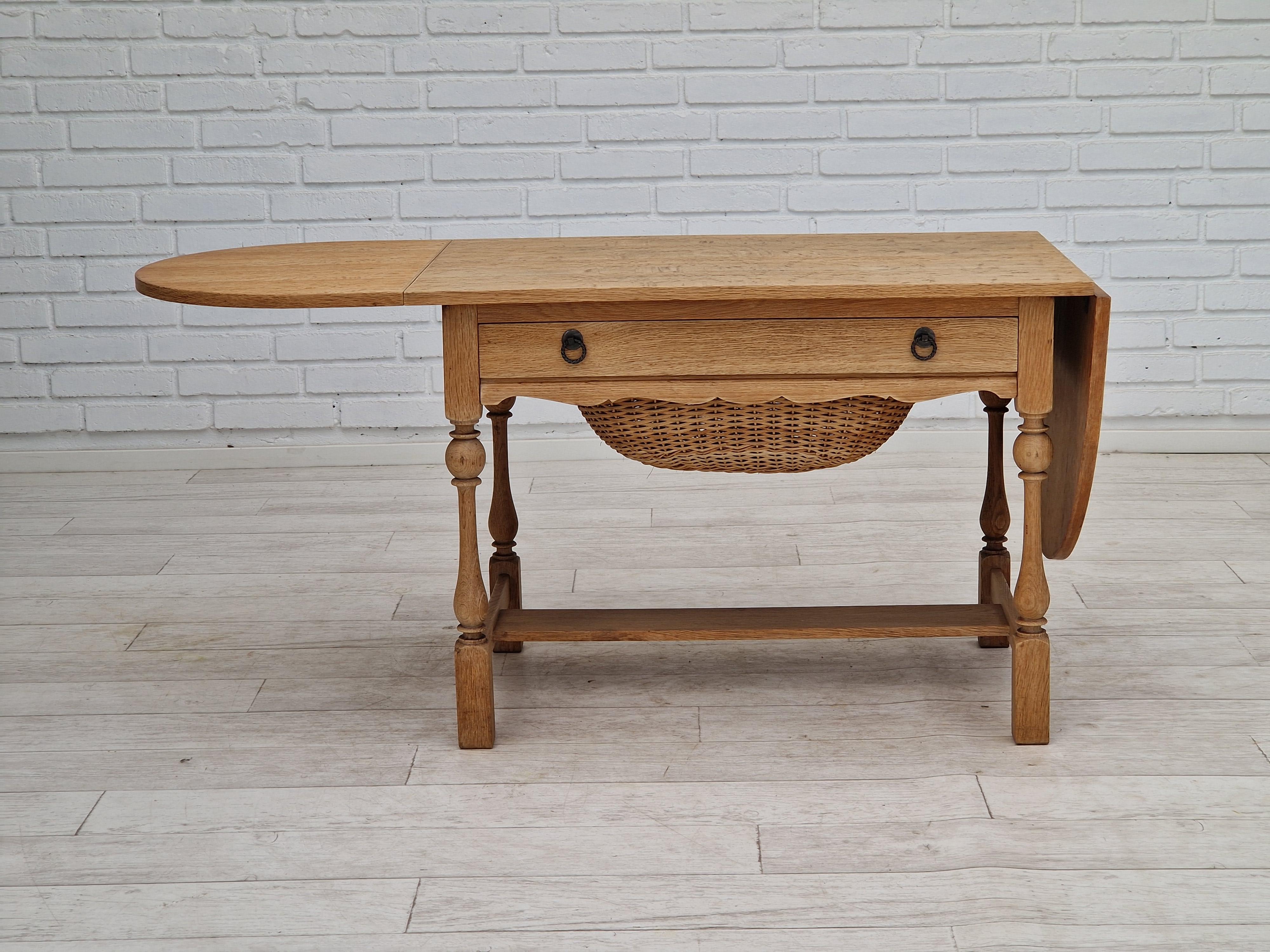 1970s, Danish Design, Coffee / Sewing Table, Oak Wood, Original Condition In Good Condition In Tarm, 82
