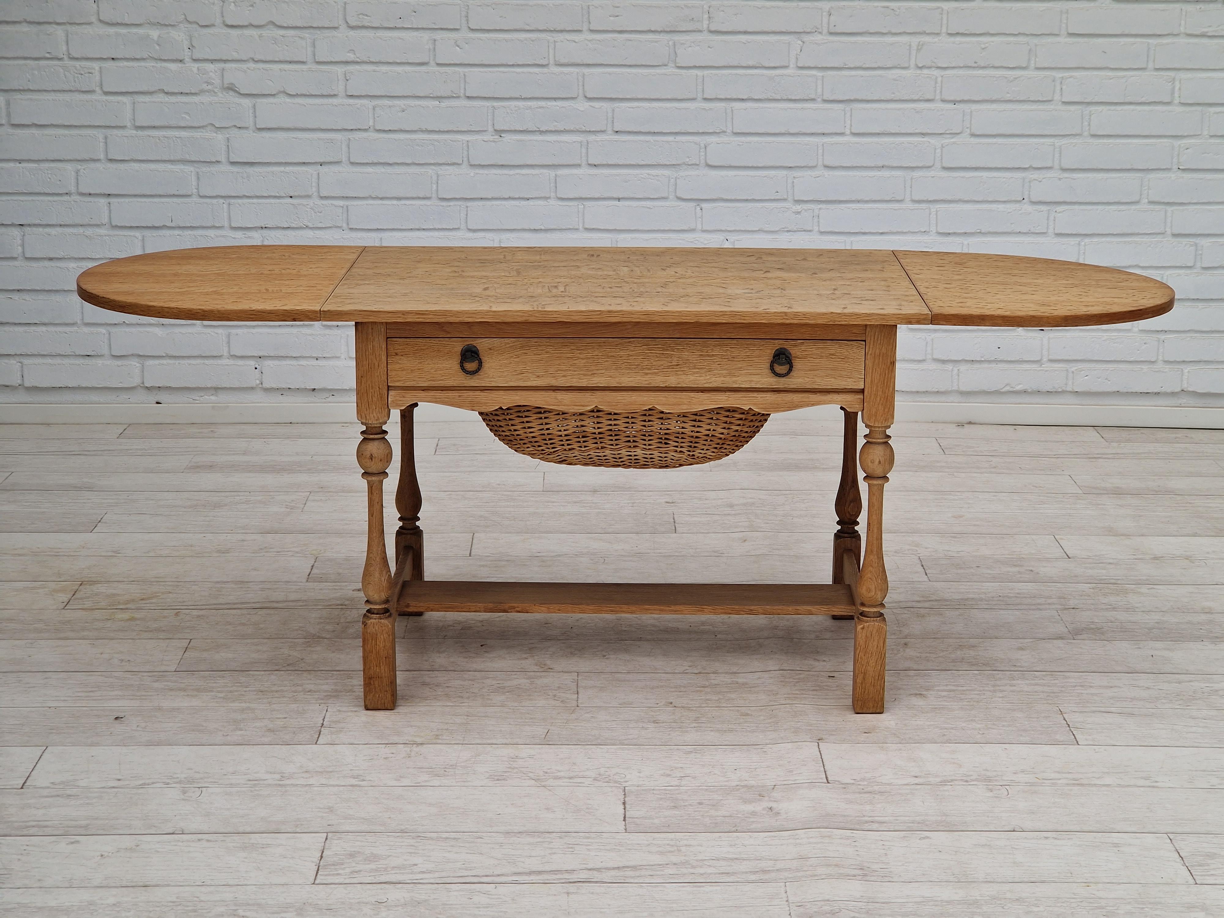 Mid-20th Century 1970s, Danish Design, Coffee / Sewing Table, Oak Wood, Original Condition