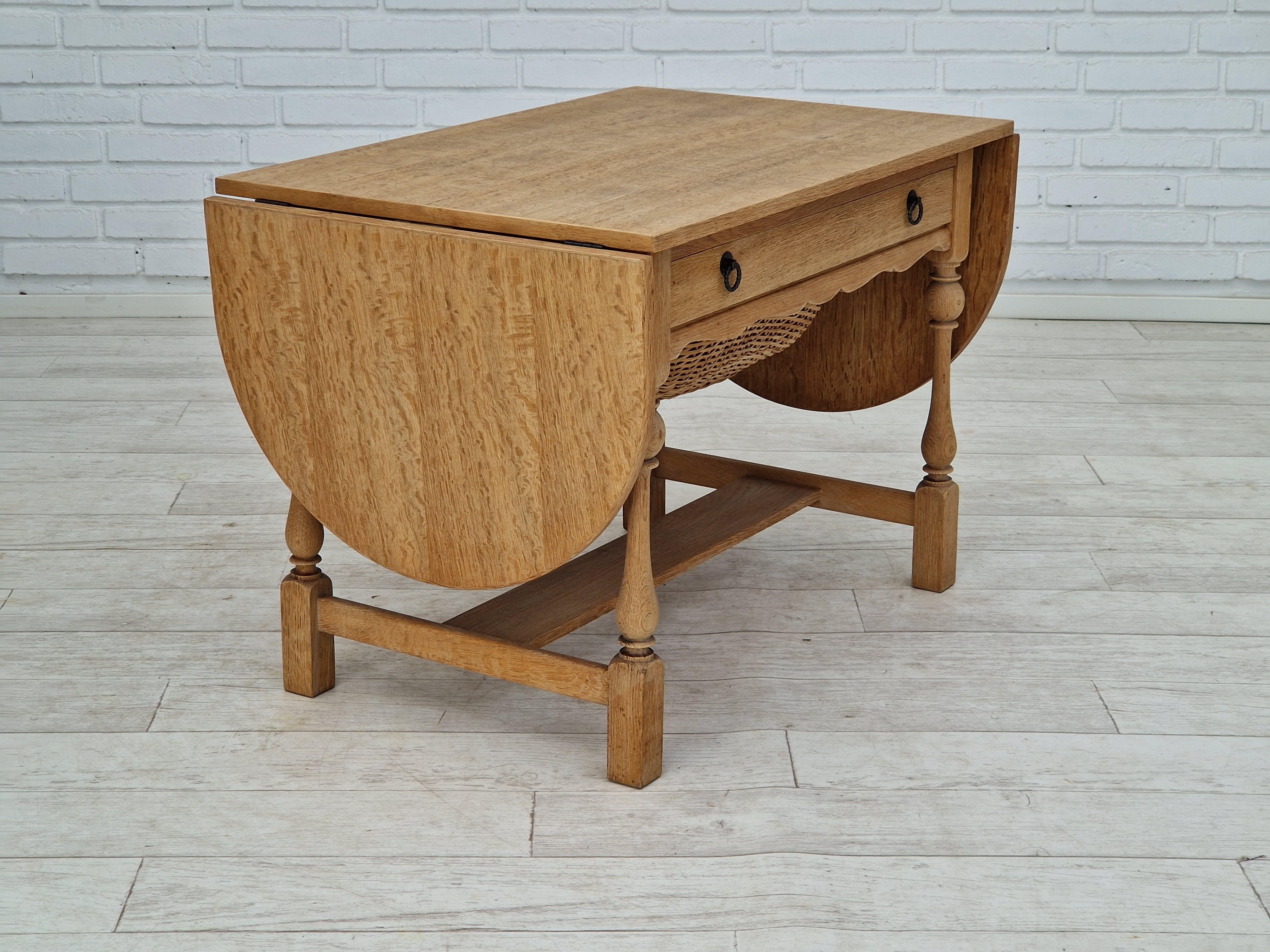 1970s, Danish Design, Coffee / Sewing Table, Oak Wood, Original Condition 2