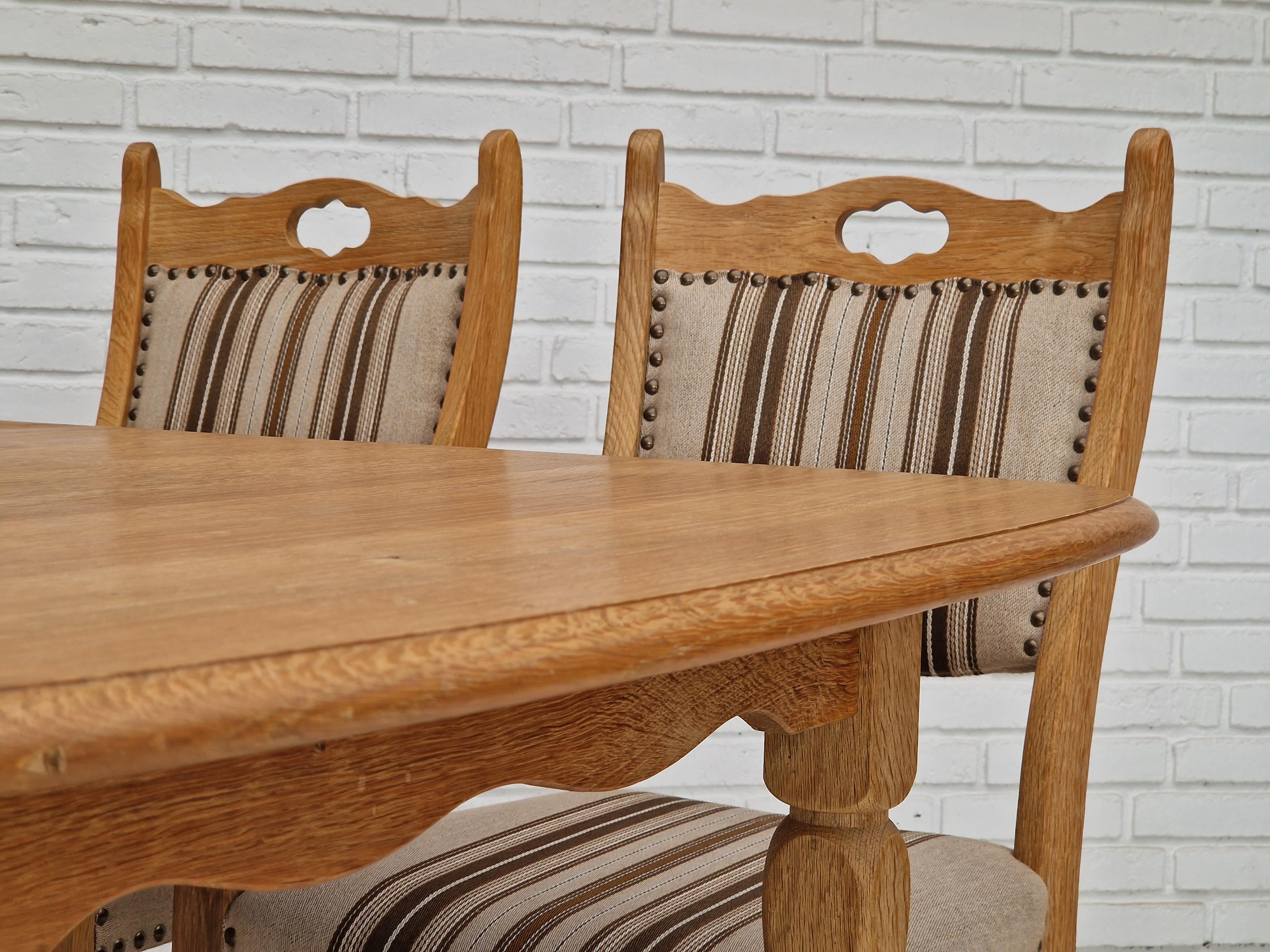 1970s, Danish Design, Dinning Set of Table and Four Chairs, Oak Wood, Wool For Sale 9