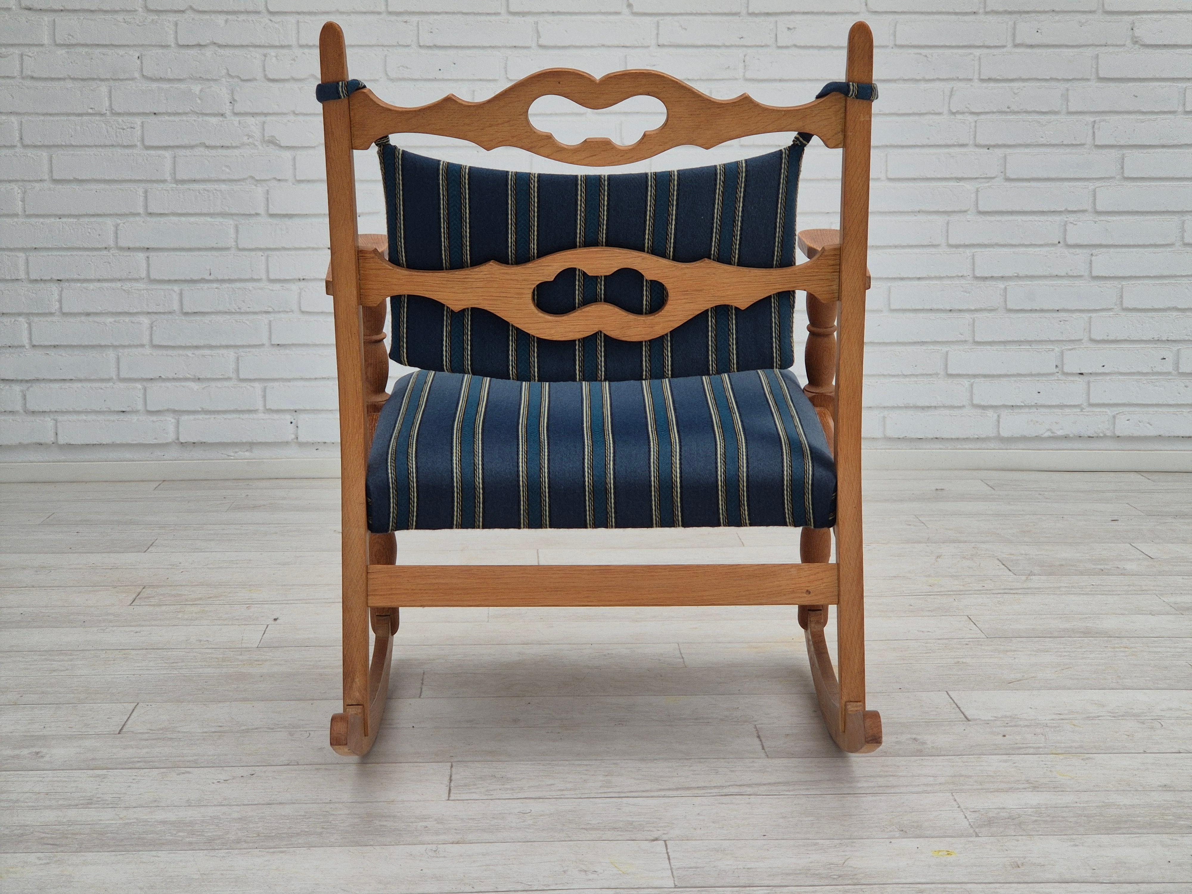 1970s, Danish design, oak wood rocking chair with footstool, furniture wool. For Sale 1