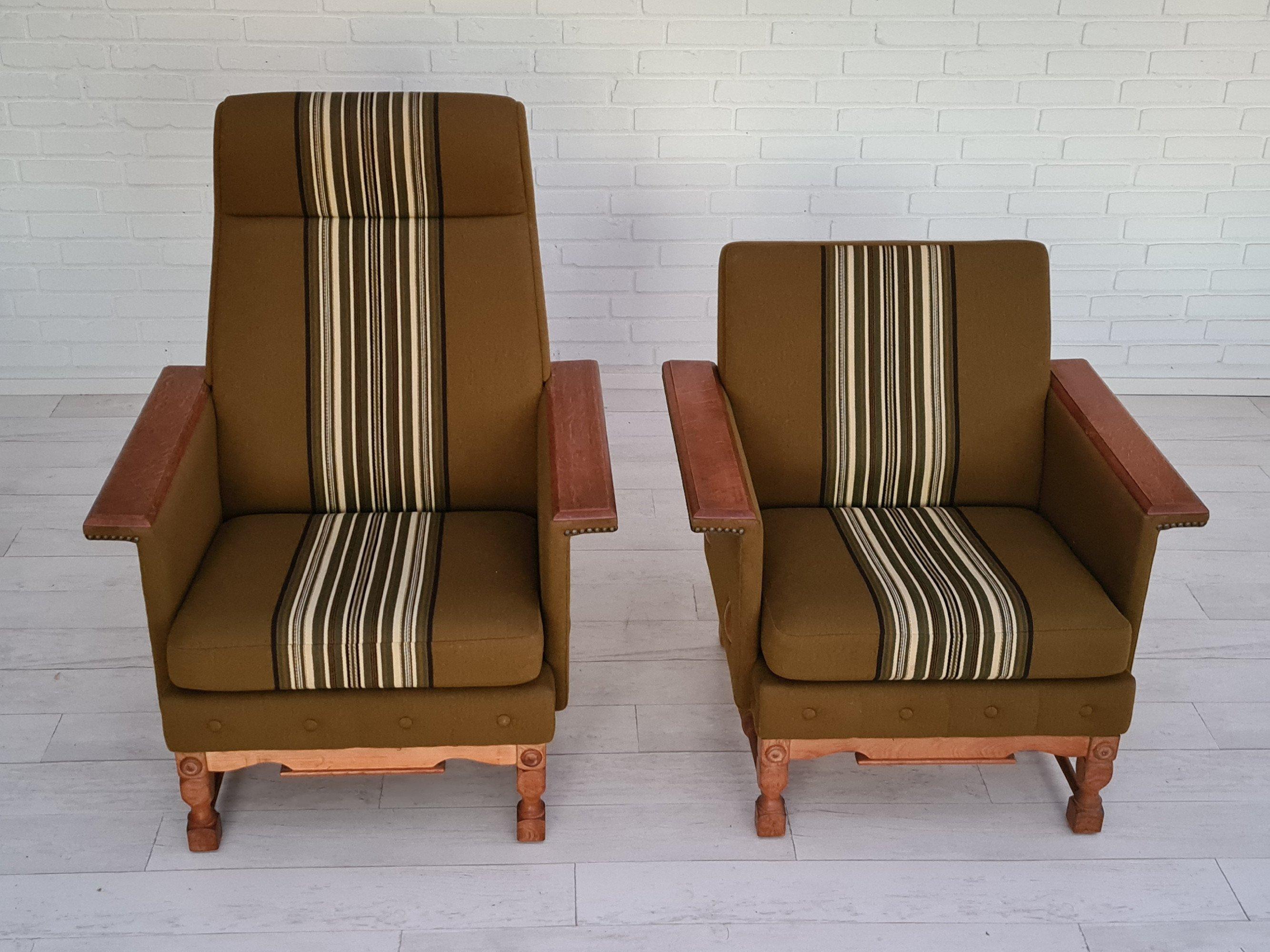 Mid-20th Century 1970s, Danish Design, Set of Armchairs, Oak Wood, Wool, Original Condition For Sale