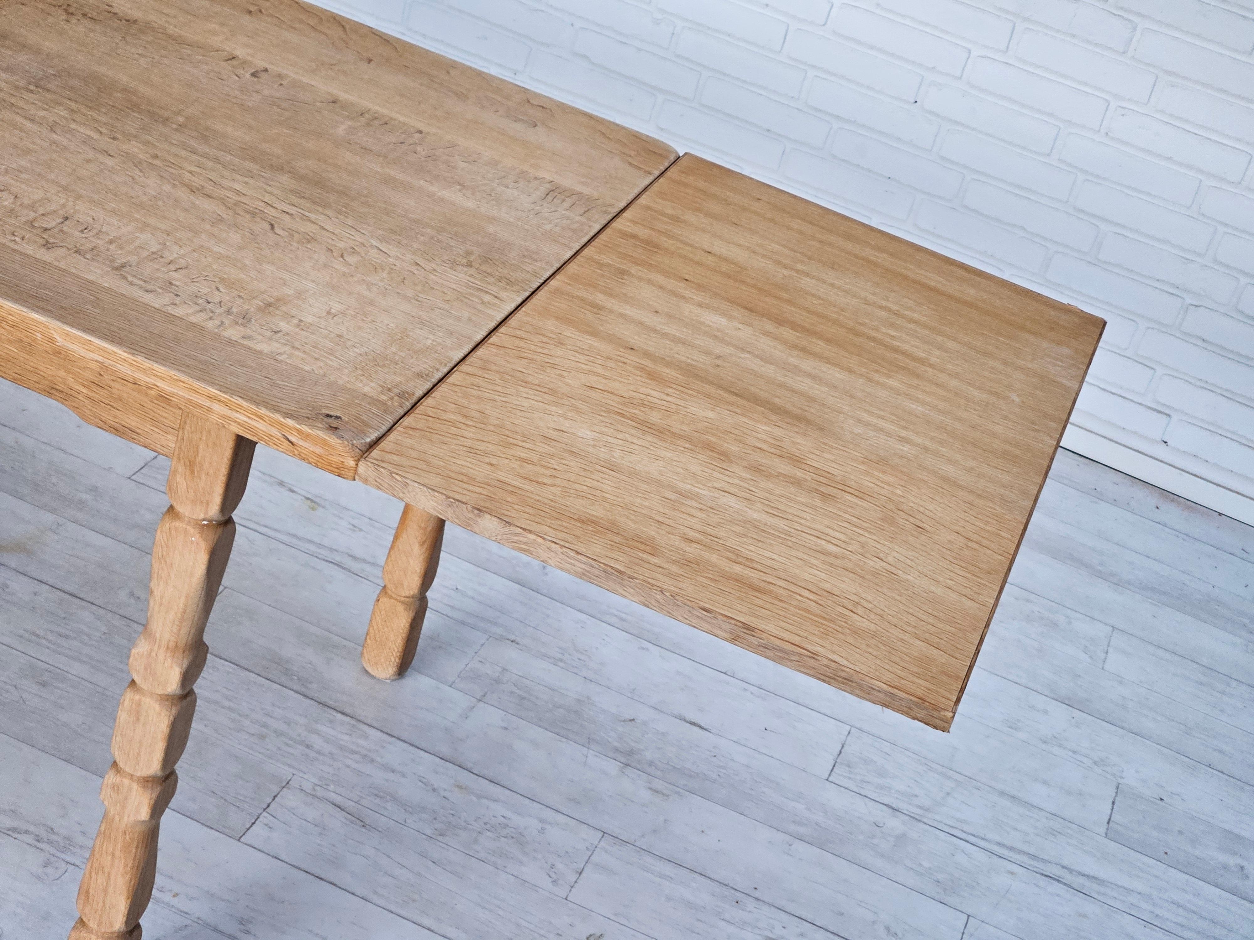 1970s, Danish dining table, oak wood, original condition. 5