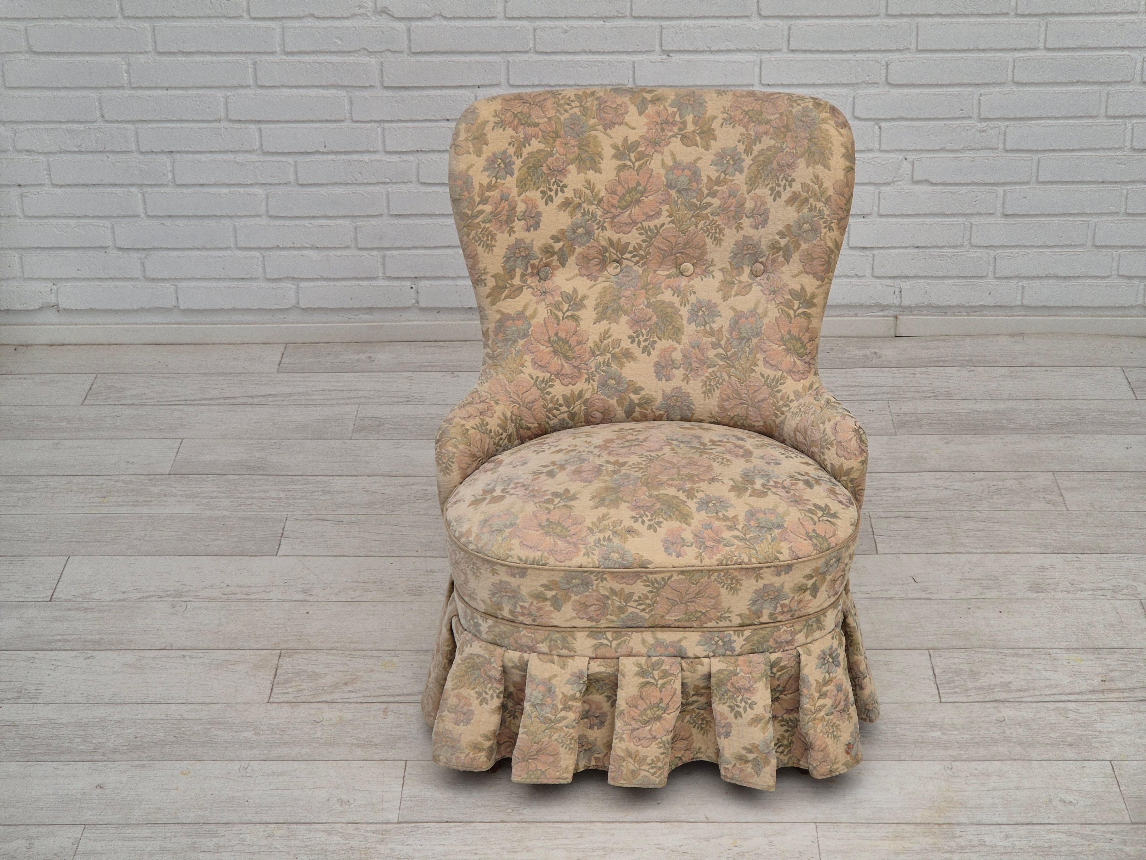 Danois Fauteuil d'appoint danois des années 1970, très bon état d'origine, velours de meuble en vente