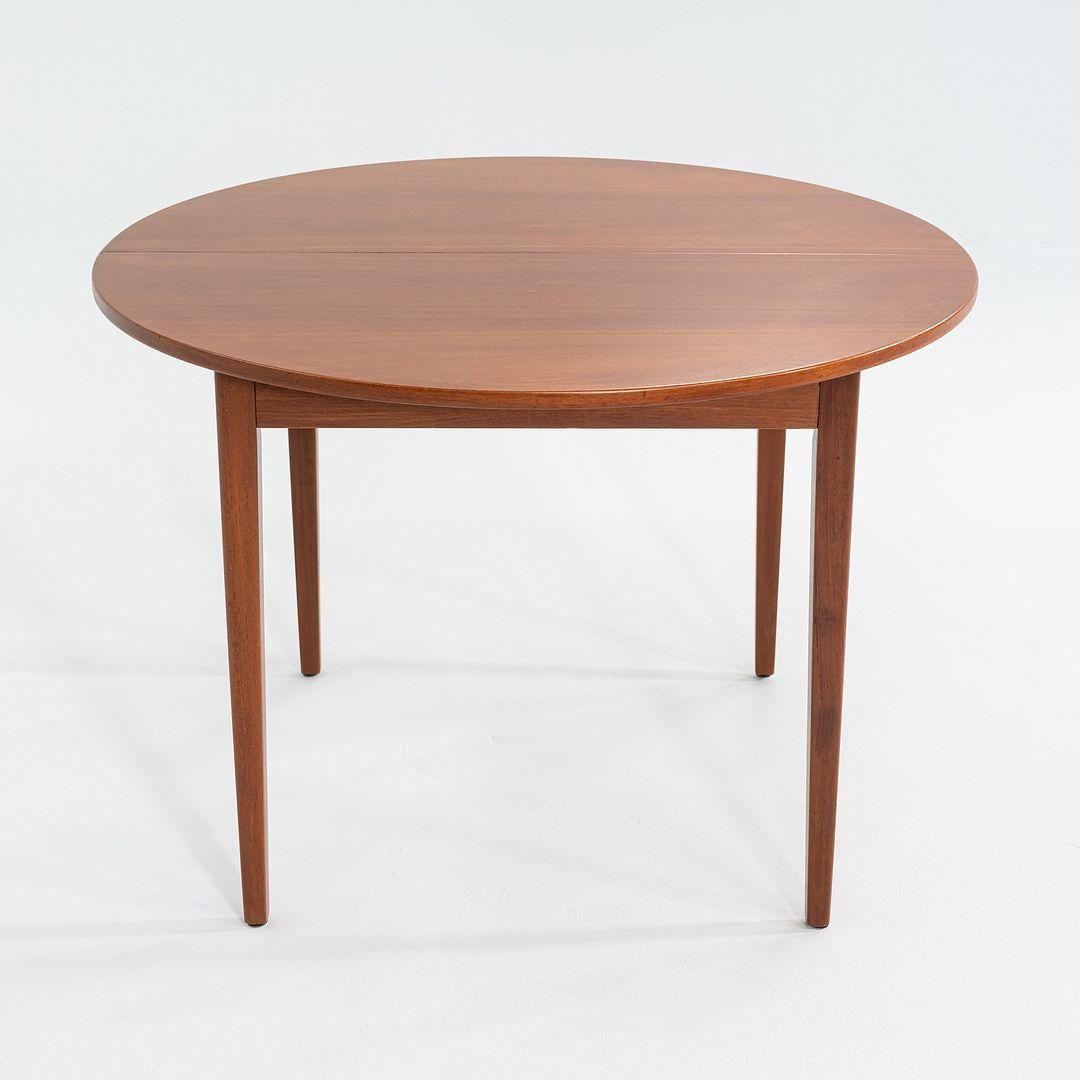 1970s Danish Extension Dining Table Attributed to Ib Kofod Larsen 42-84 inches For Sale 4