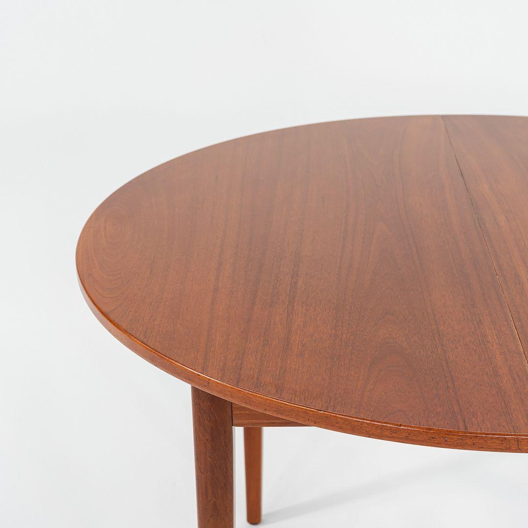 1970s Danish Extension Dining Table Attributed to Ib Kofod Larsen 42-84 inches For Sale 5