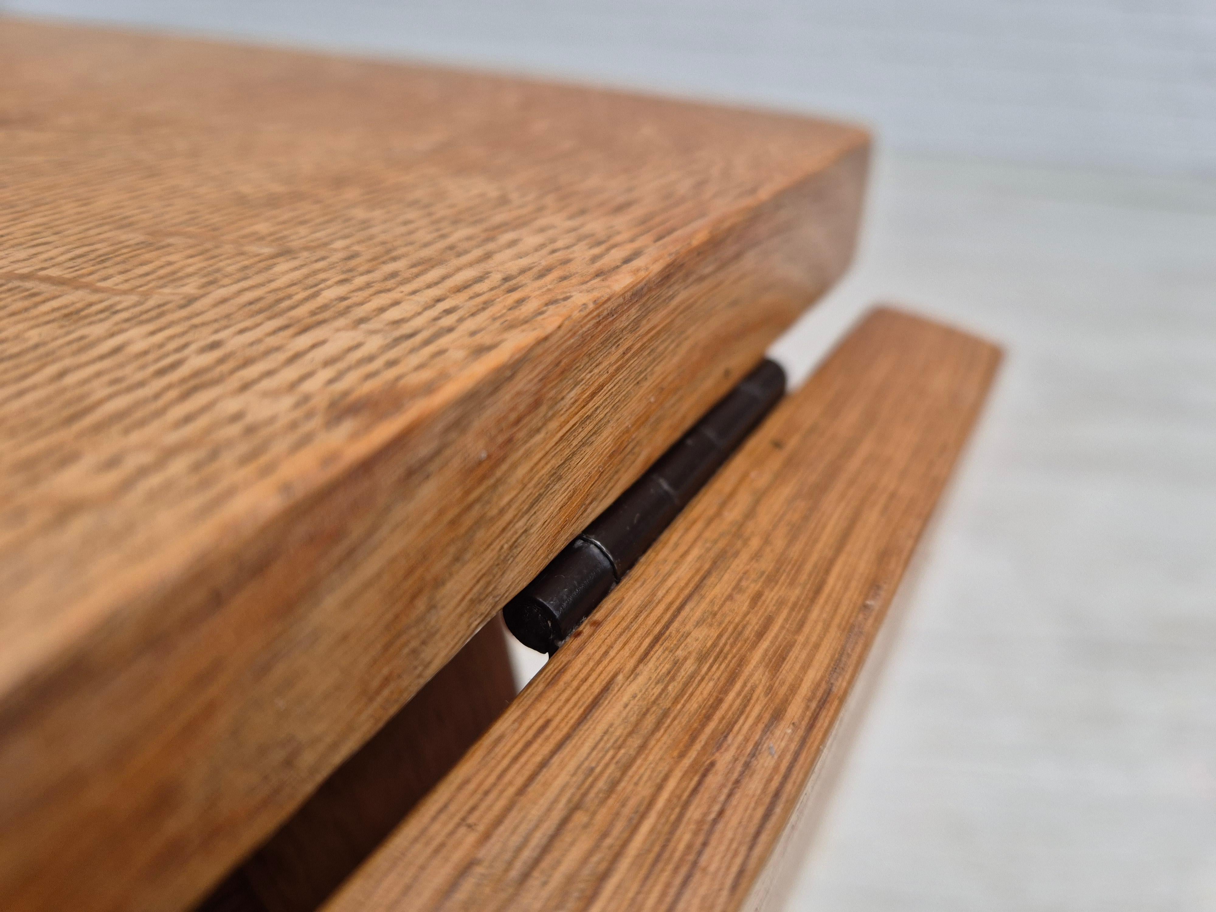 Tavolino pieghevole danese degli anni '70, in legno massiccio di Oak, condizioni originali. in vendita 6