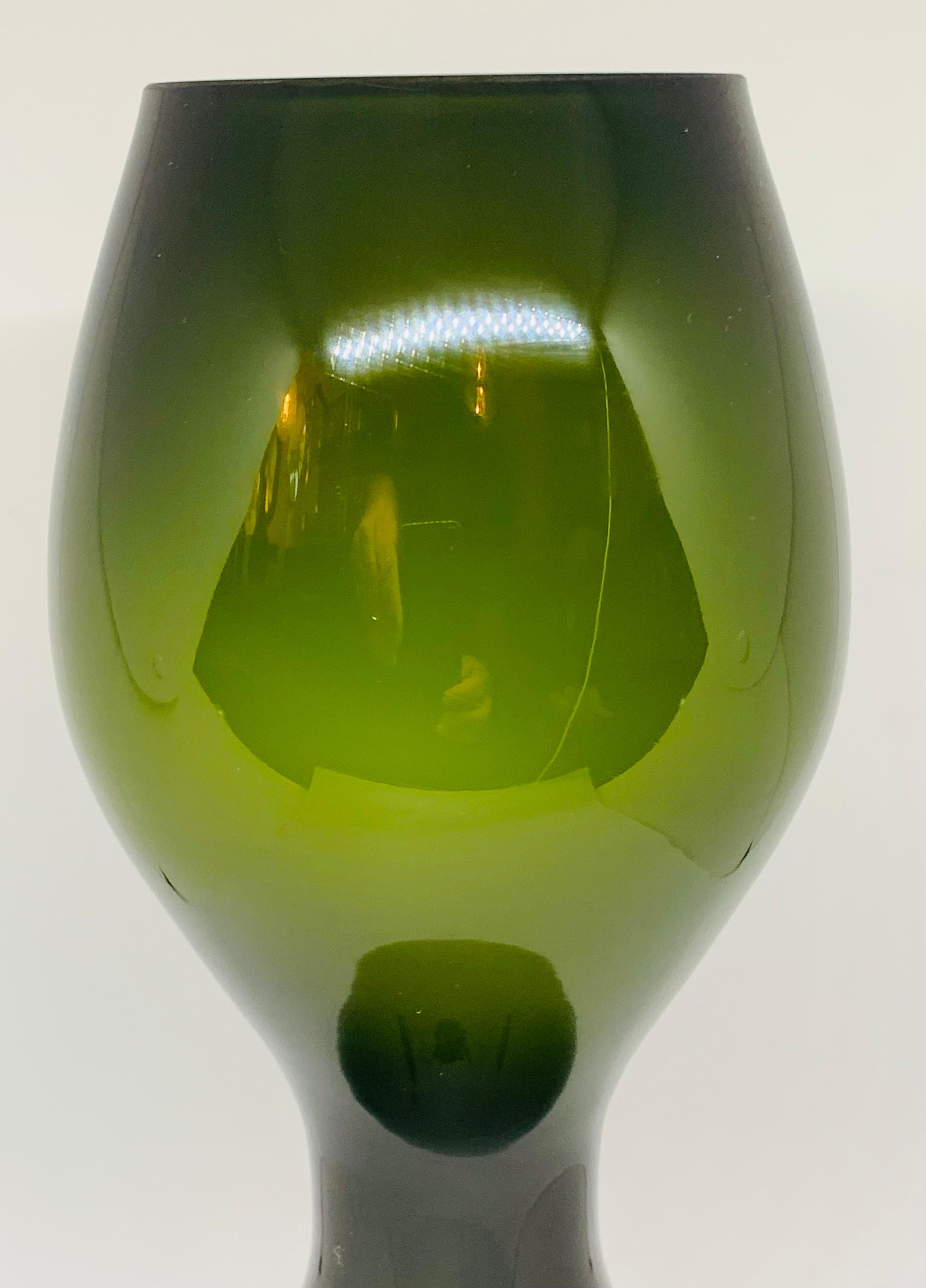 hour glass vase