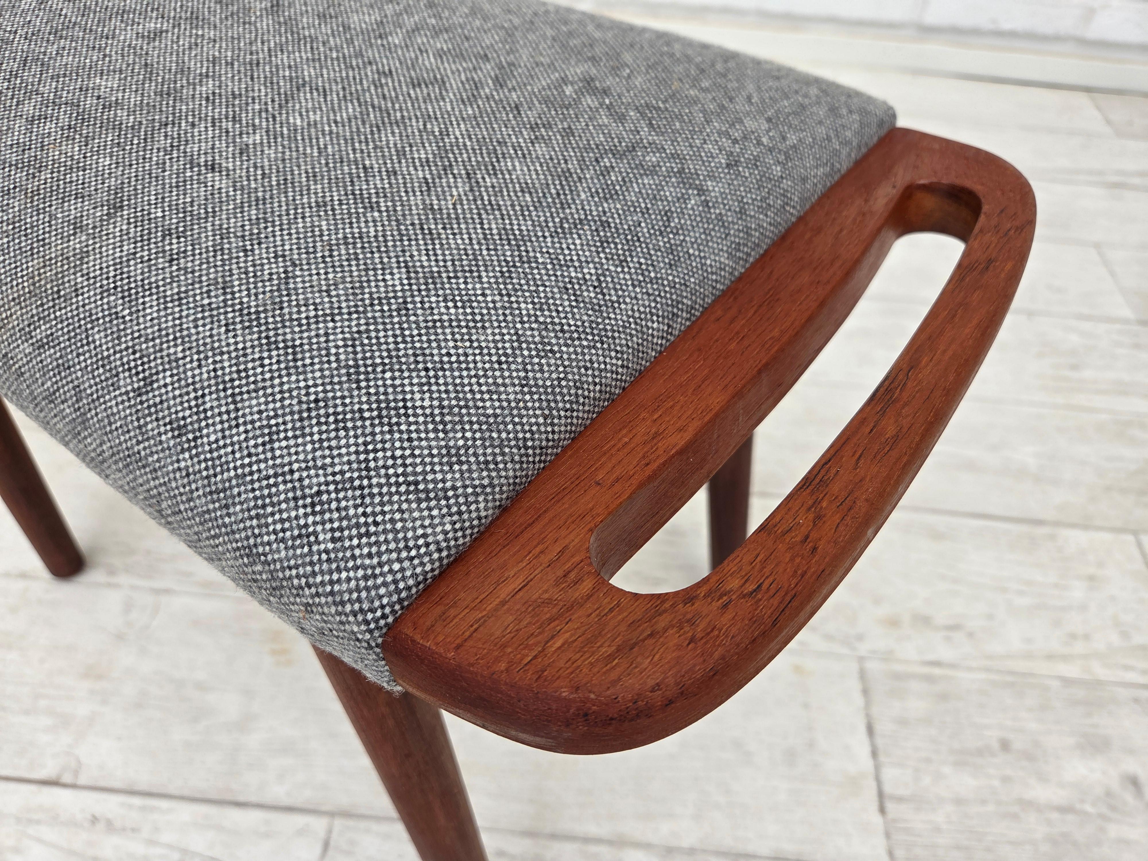 1970s, Danish high-backed armchair with stool, wool, teak wood. en venta 4