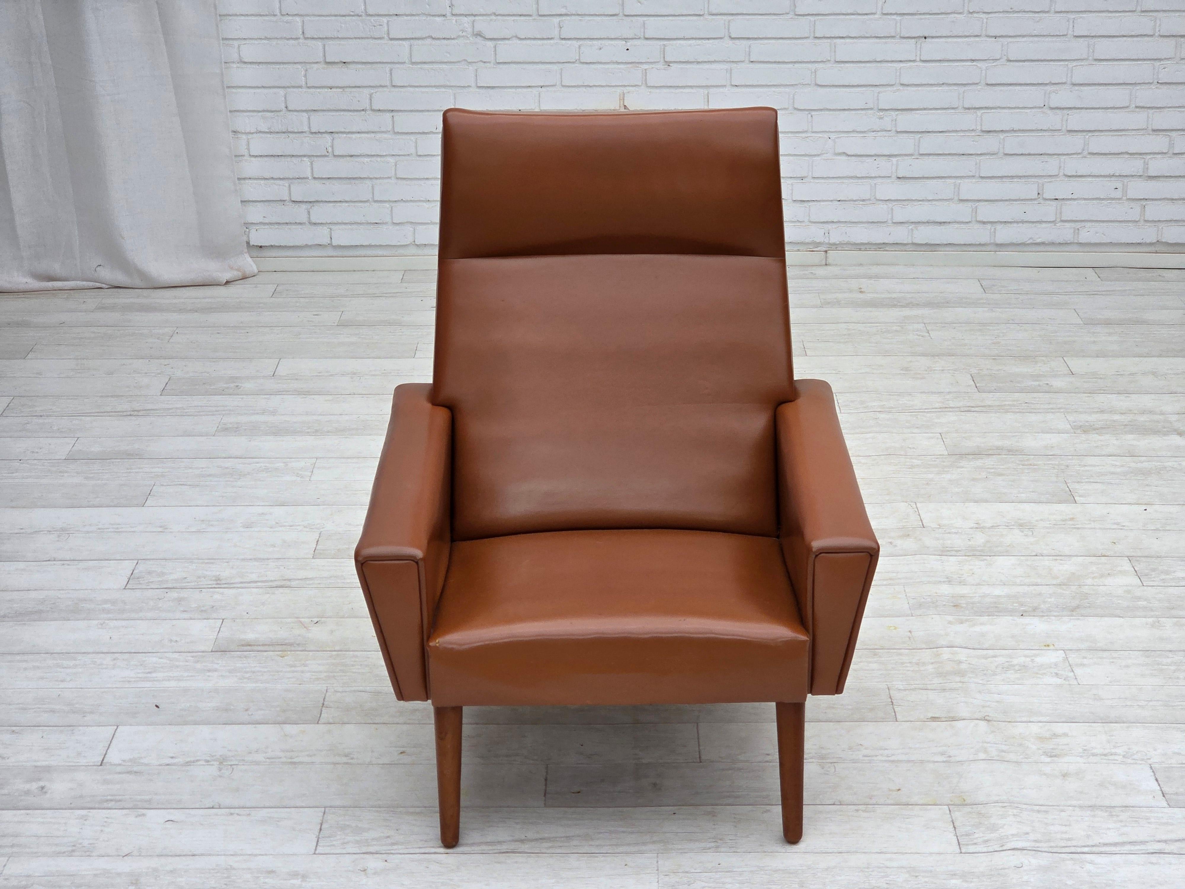 Danois 1970, fauteuil danois à dossier haut de Vejen Polstermøbelfabrik, état d'origine. en vente
