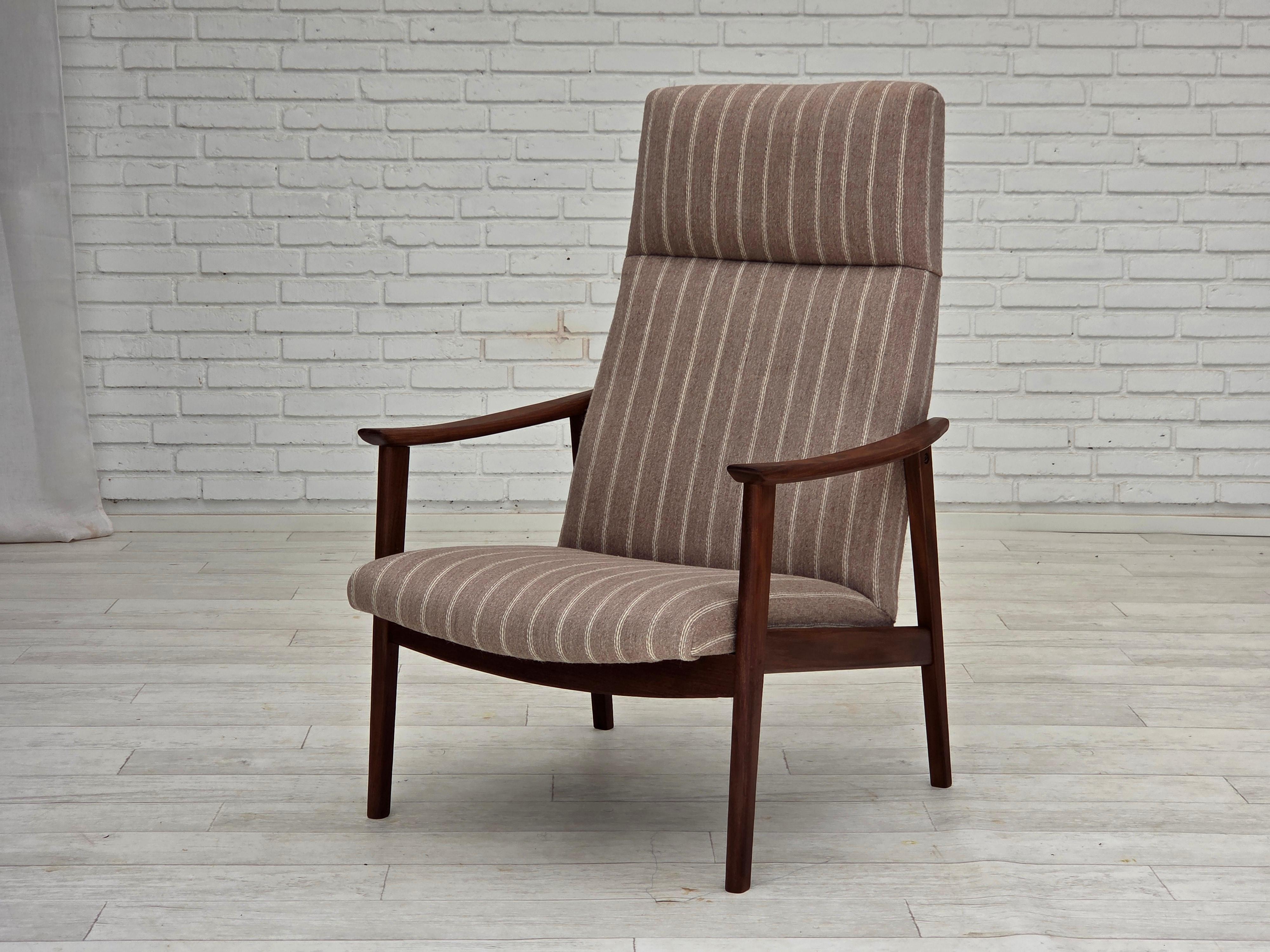 Años 70, sillón danés de respaldo alto, mueble de lana, madera de teca, original. en venta 8