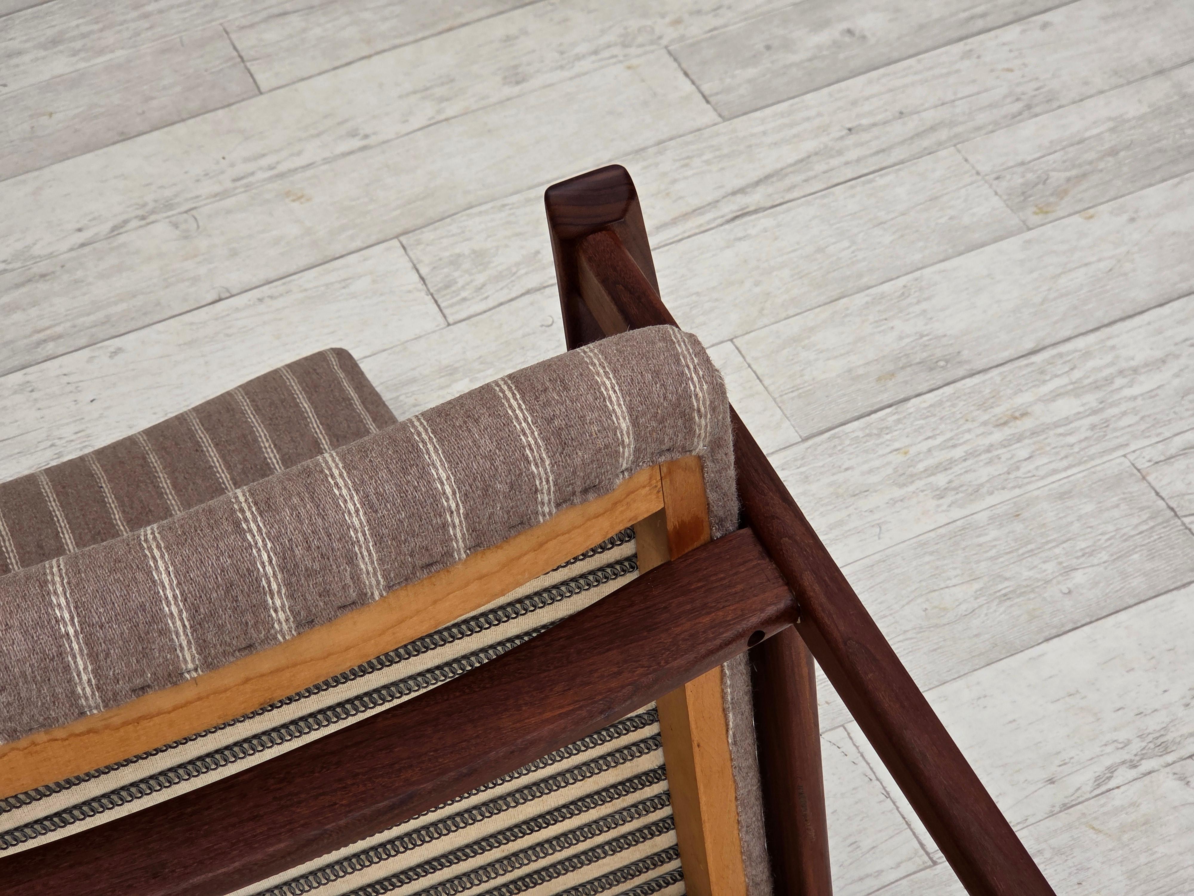 Años 70, sillón danés de respaldo alto, mueble de lana, madera de teca, original. en venta 9