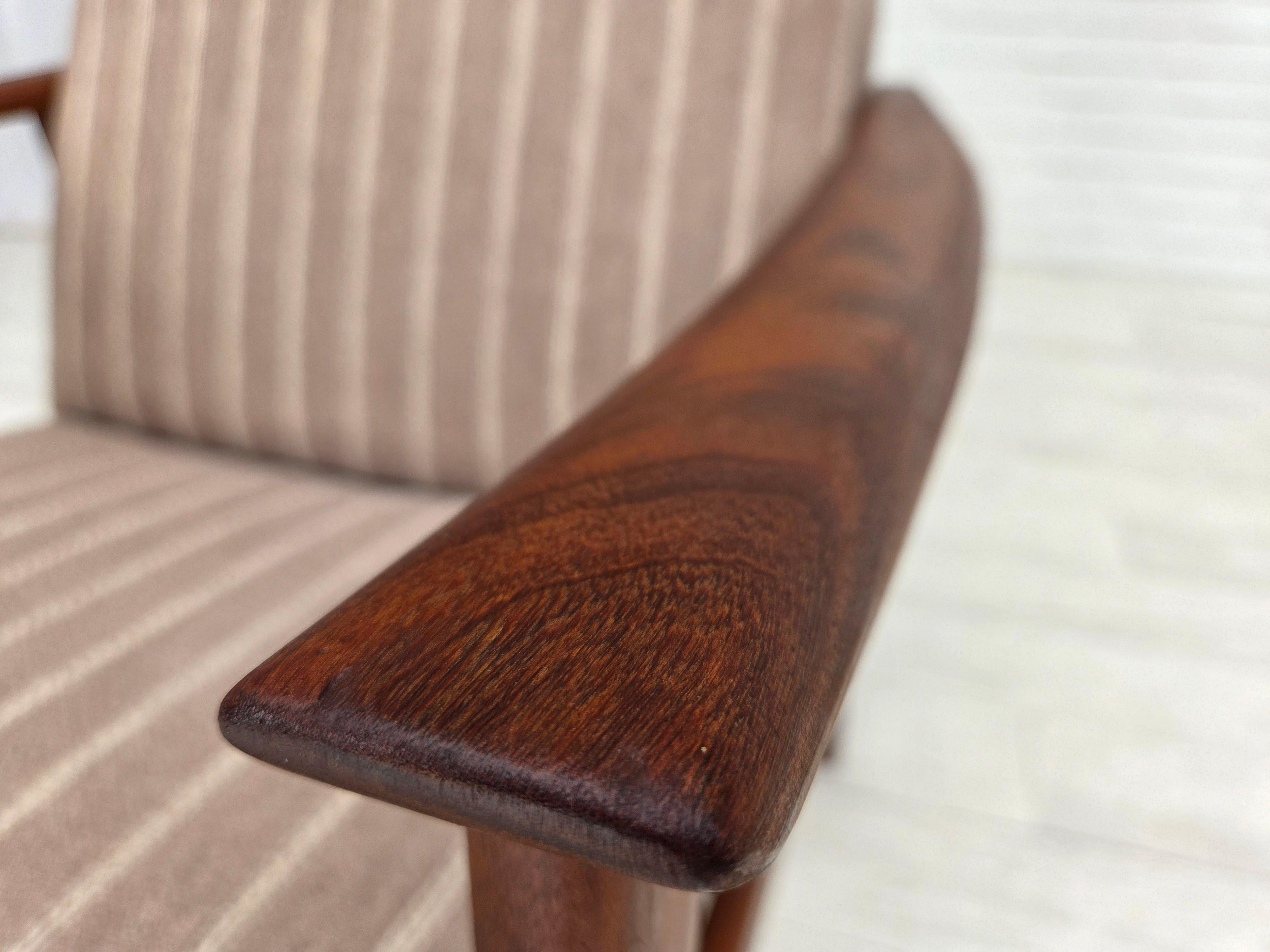 Años 70, sillón danés de respaldo alto, mueble de lana, madera de teca, original. finales del siglo XX en venta