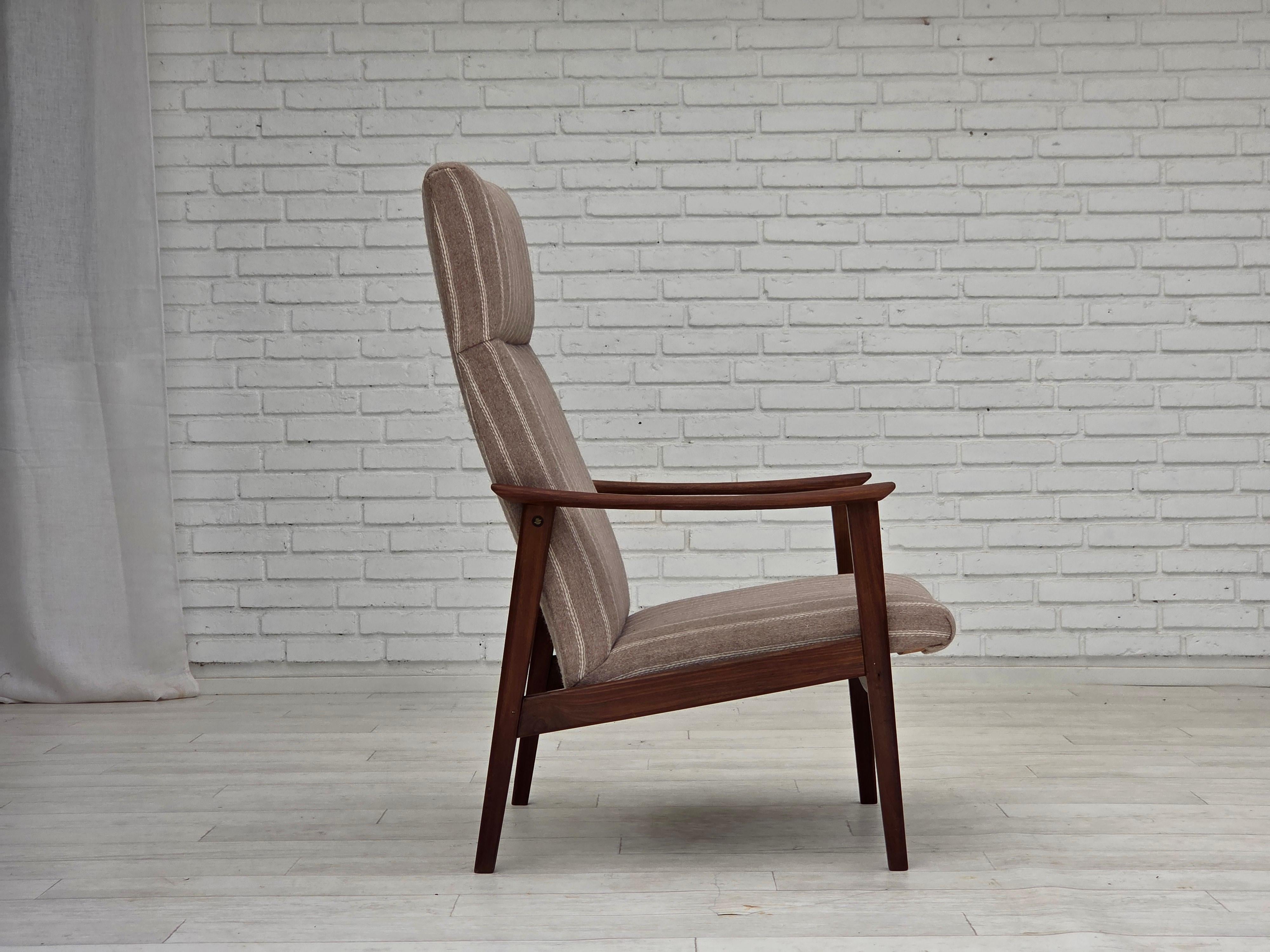 Años 70, sillón danés de respaldo alto, mueble de lana, madera de teca, original. Lana en venta