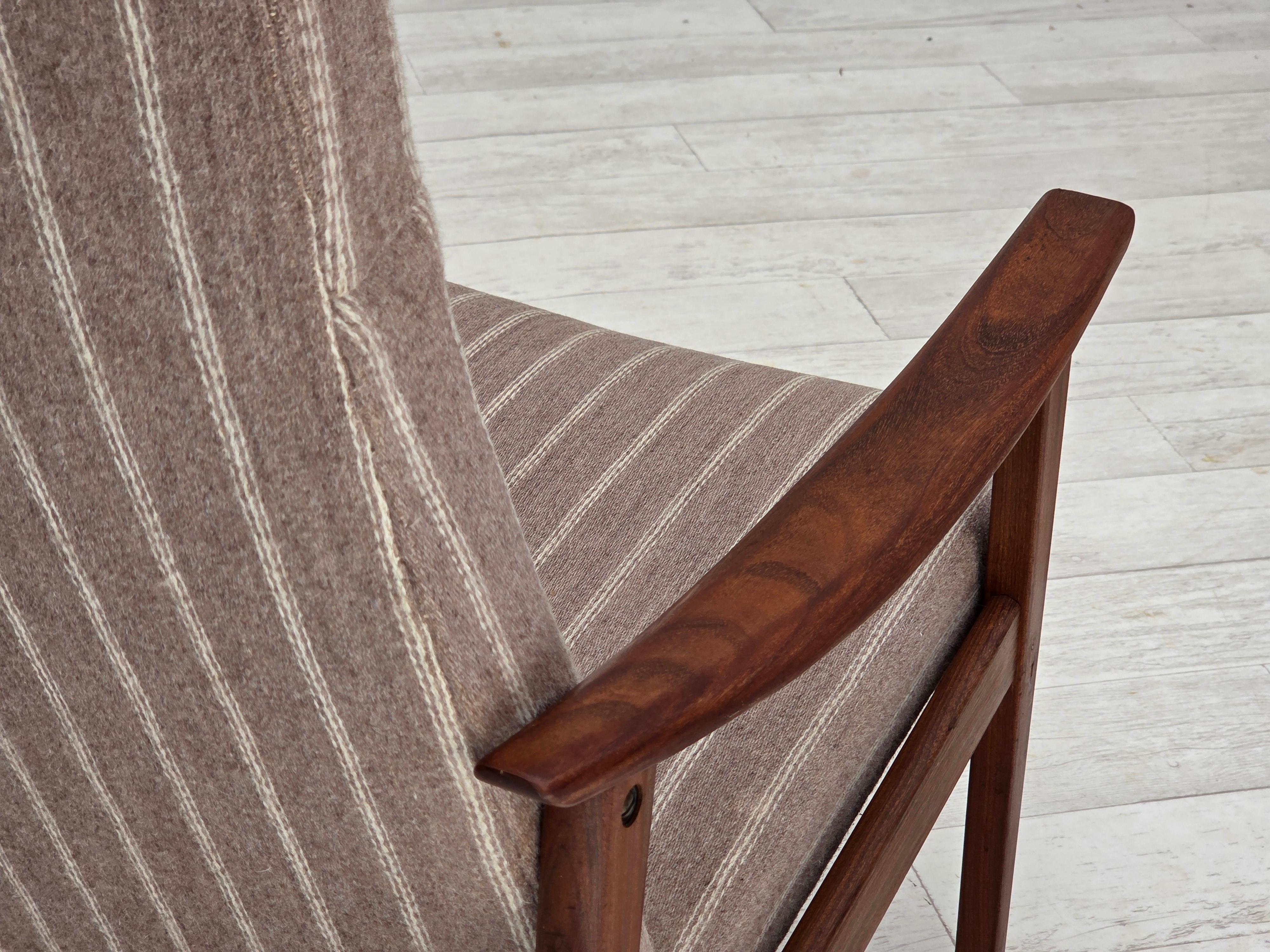 Años 70, sillón danés de respaldo alto, mueble de lana, madera de teca, original. en venta 2