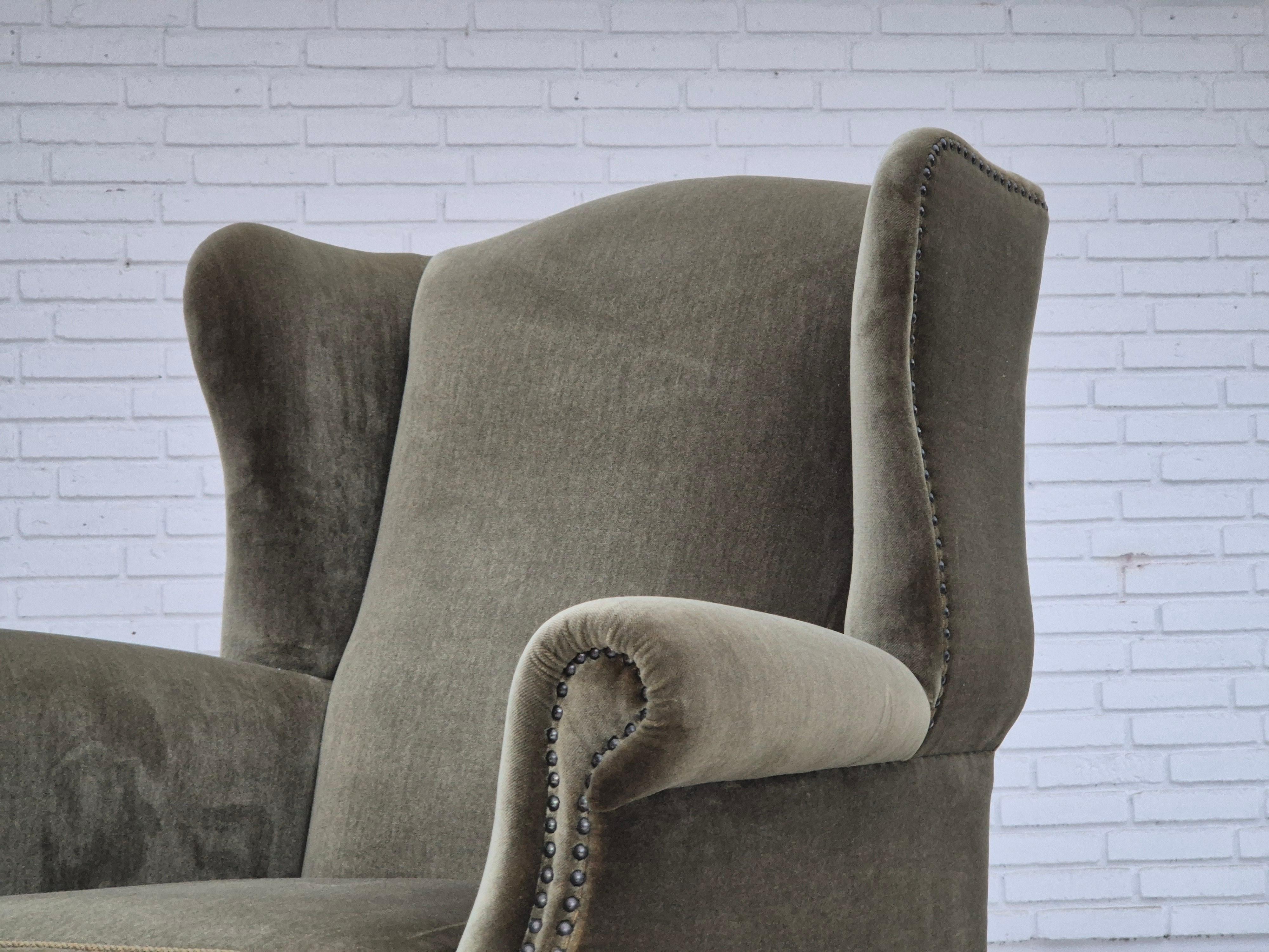1970, fauteuil danois à dossier haut, état d'origine, velours de meuble en vente 11
