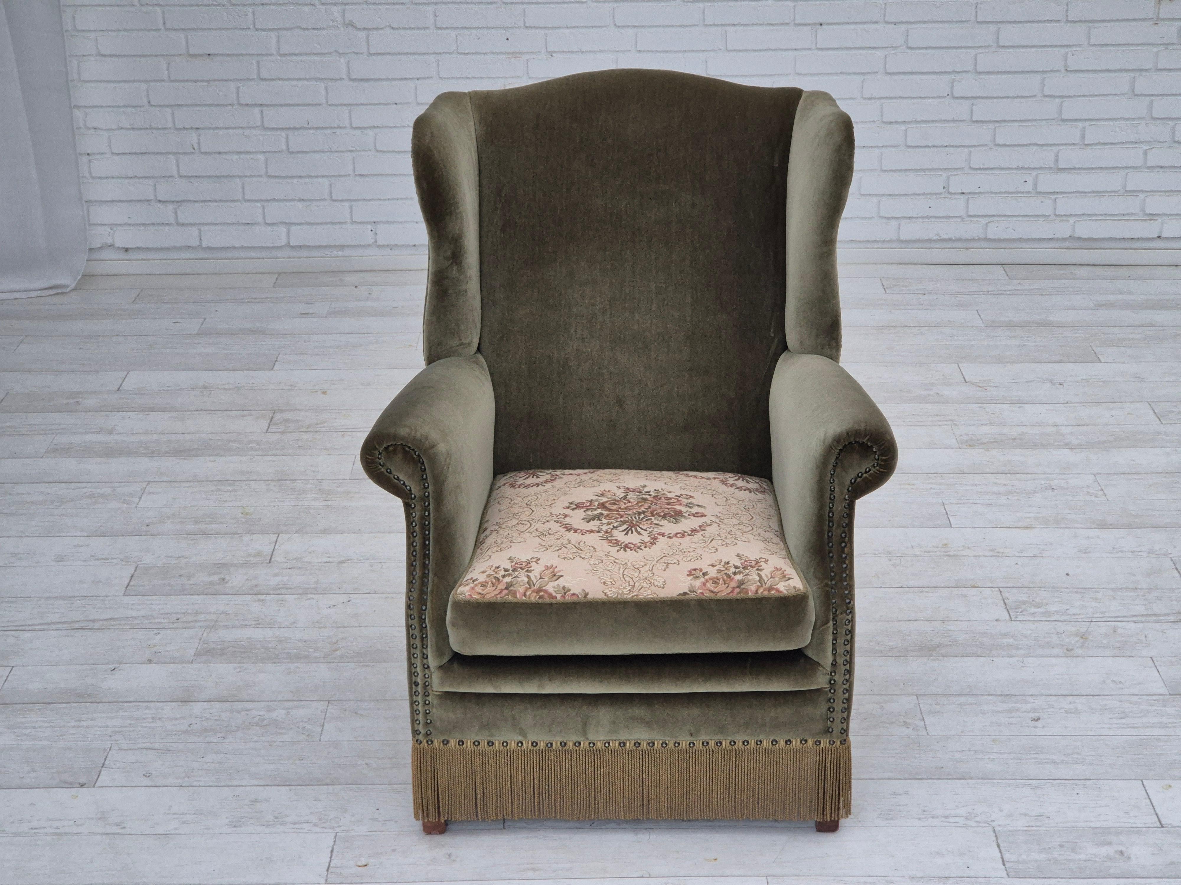 1970, fauteuil danois à dossier haut, état d'origine, velours de meuble en vente 12