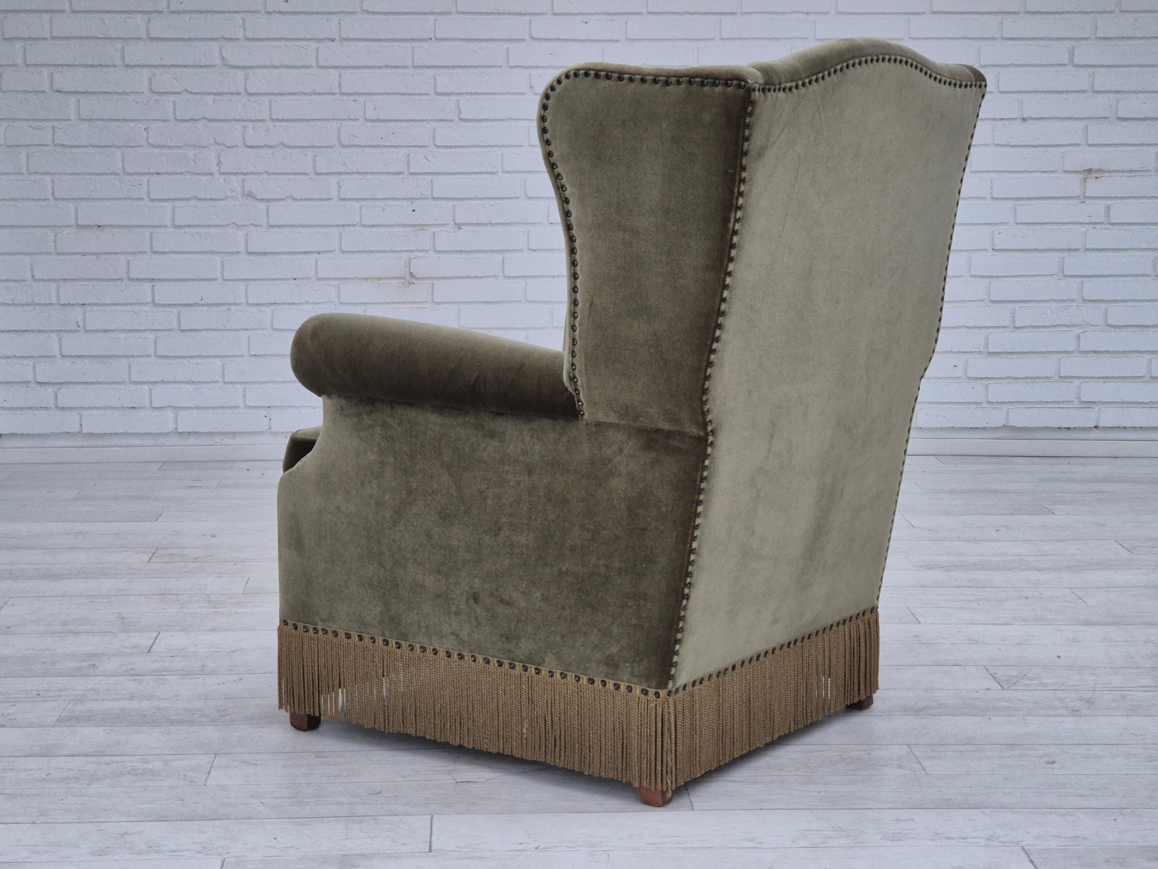 1970, fauteuil danois à dossier haut, état d'origine, velours de meuble en vente 1