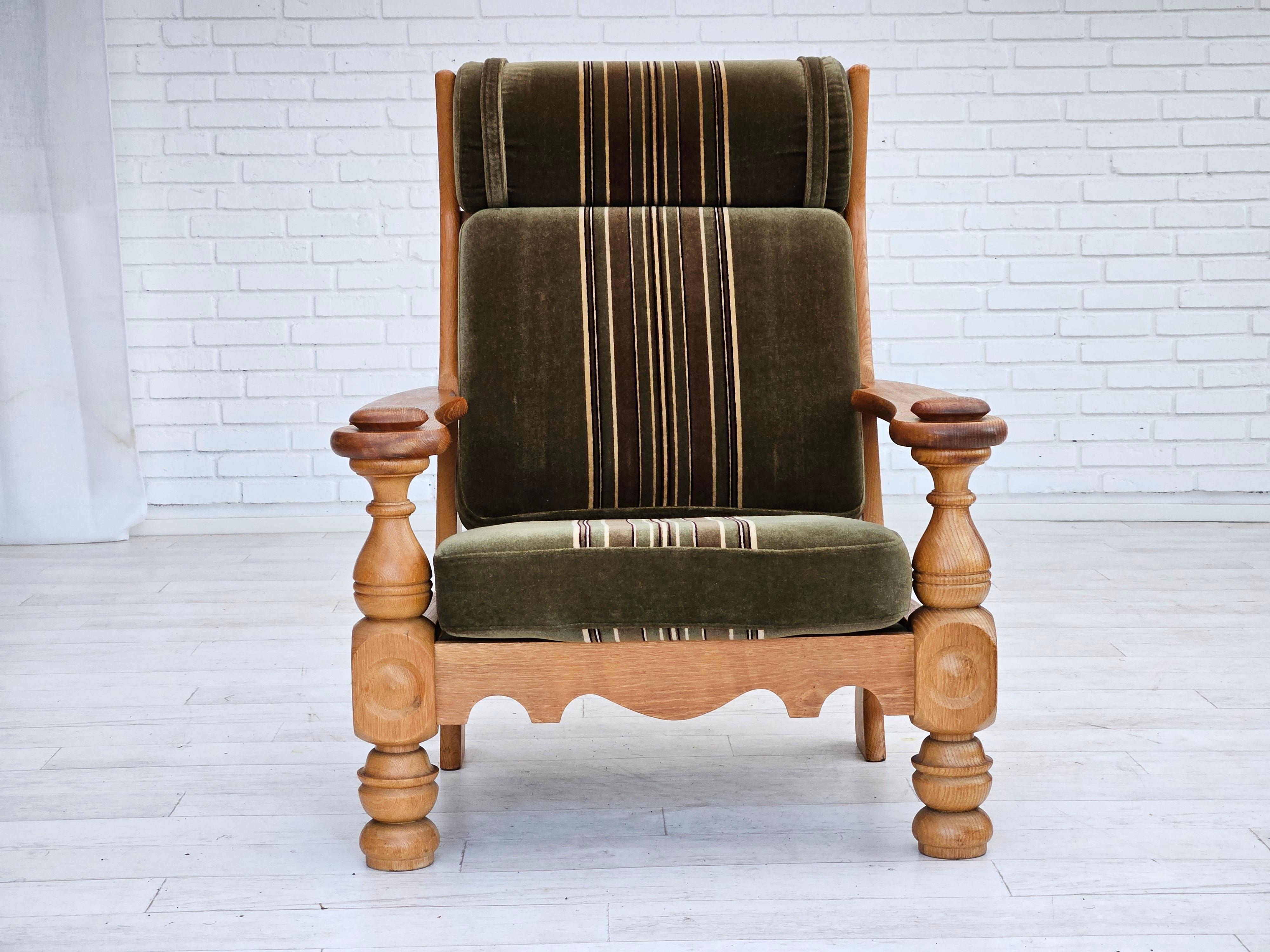 Scandinavian Modern 1970s, Danish highback armchair, original condition, velour, solid oak wood. For Sale