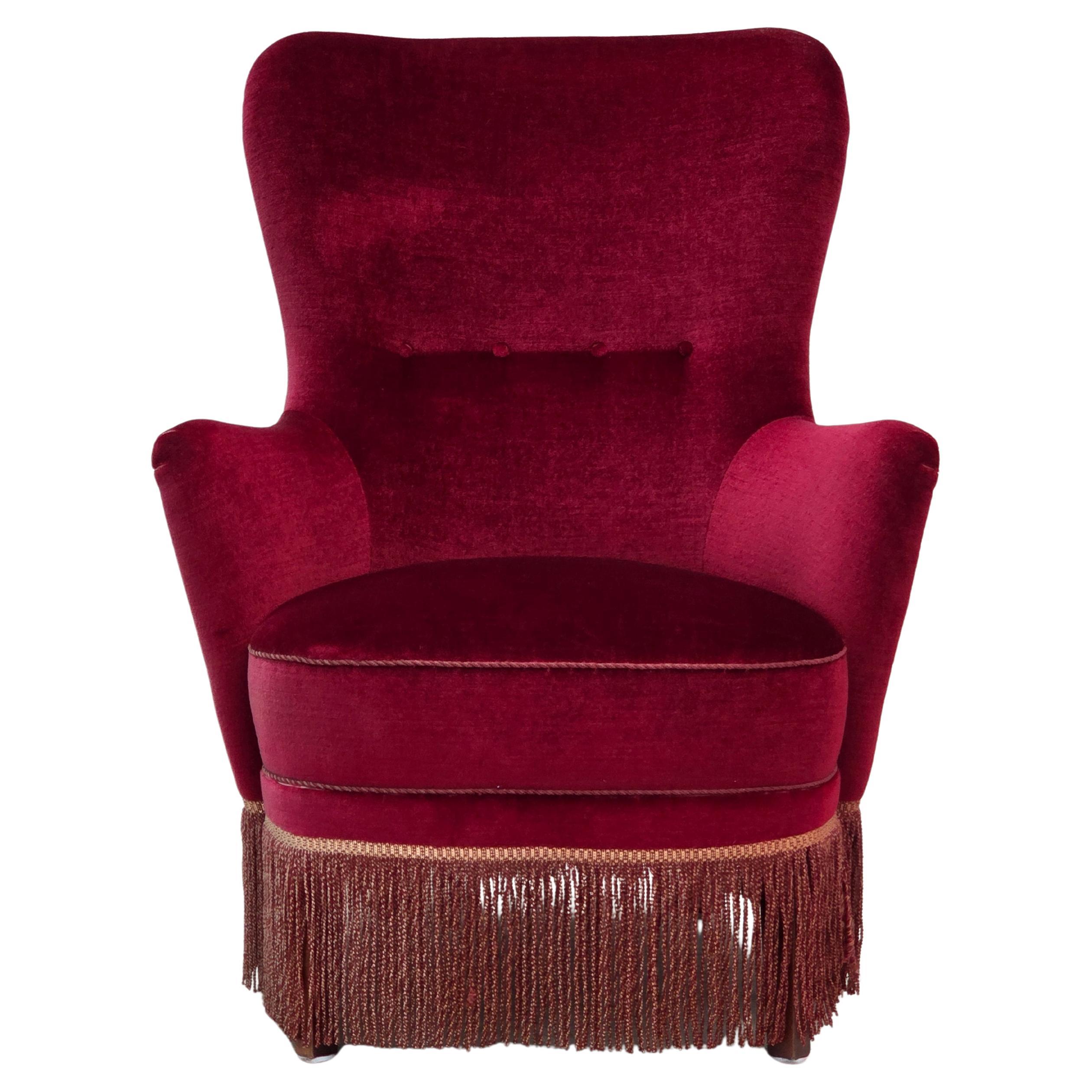 1970er Jahre, dänischer Hochlehner-Sessel, roter Möbelvelours, Buchenholz.