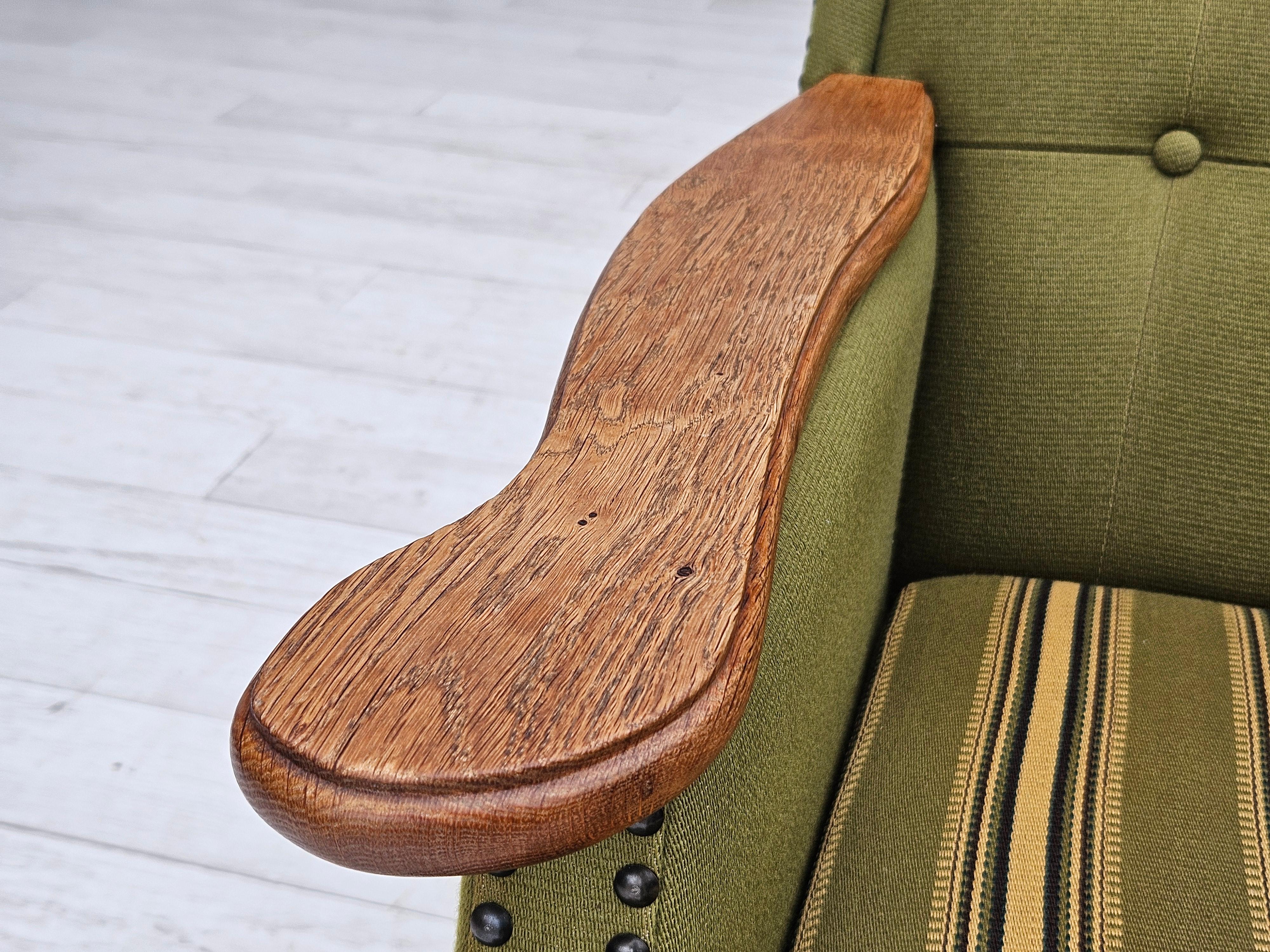 1970, fauteuil danois à dossier haut, laine, chêne, original en très bon état. en vente 2